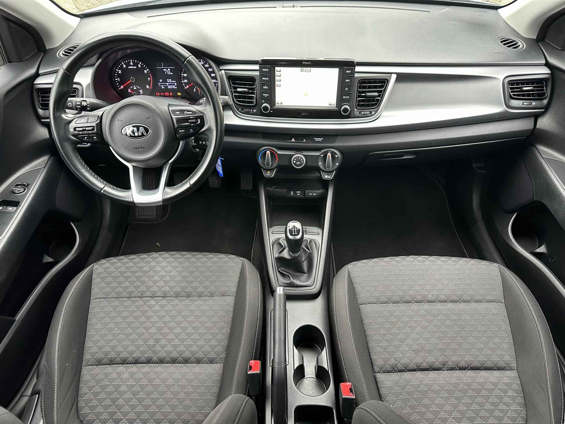 Kia Rio 1.0 TGDI | ComfortPlus | Carplay | Navi | Camera | 100Pk | PDC | DAB+ | Keurig onderhouden  Interesse, Proefrit? Bel of app met: 06-24 28 28 42 - 12/33