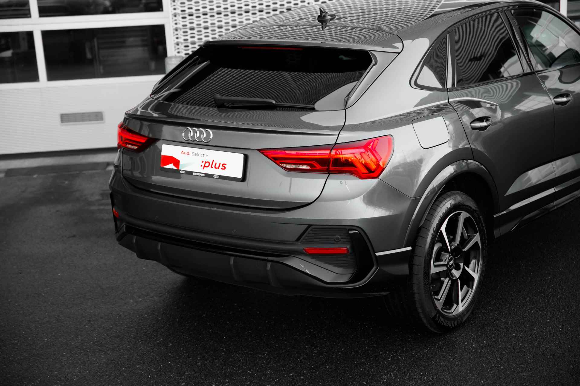 Audi Q3 Sportback 45 TFSI e 245pk S-Line | Keyless | Adaptive cruise | Trekhaak | 19" | Stoelverwarming - 18/47