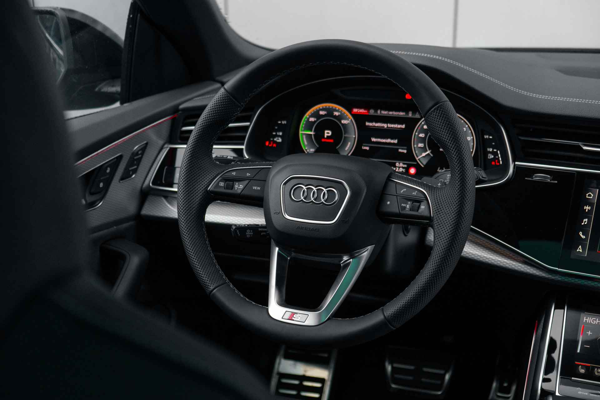 Audi Q8 60 TFSI e quattro Pro Line S Competition | S- Sportstoelen | Panoramadak | Assisistentiepakket Park + City | Trekhaak | Bang & O - 11/65