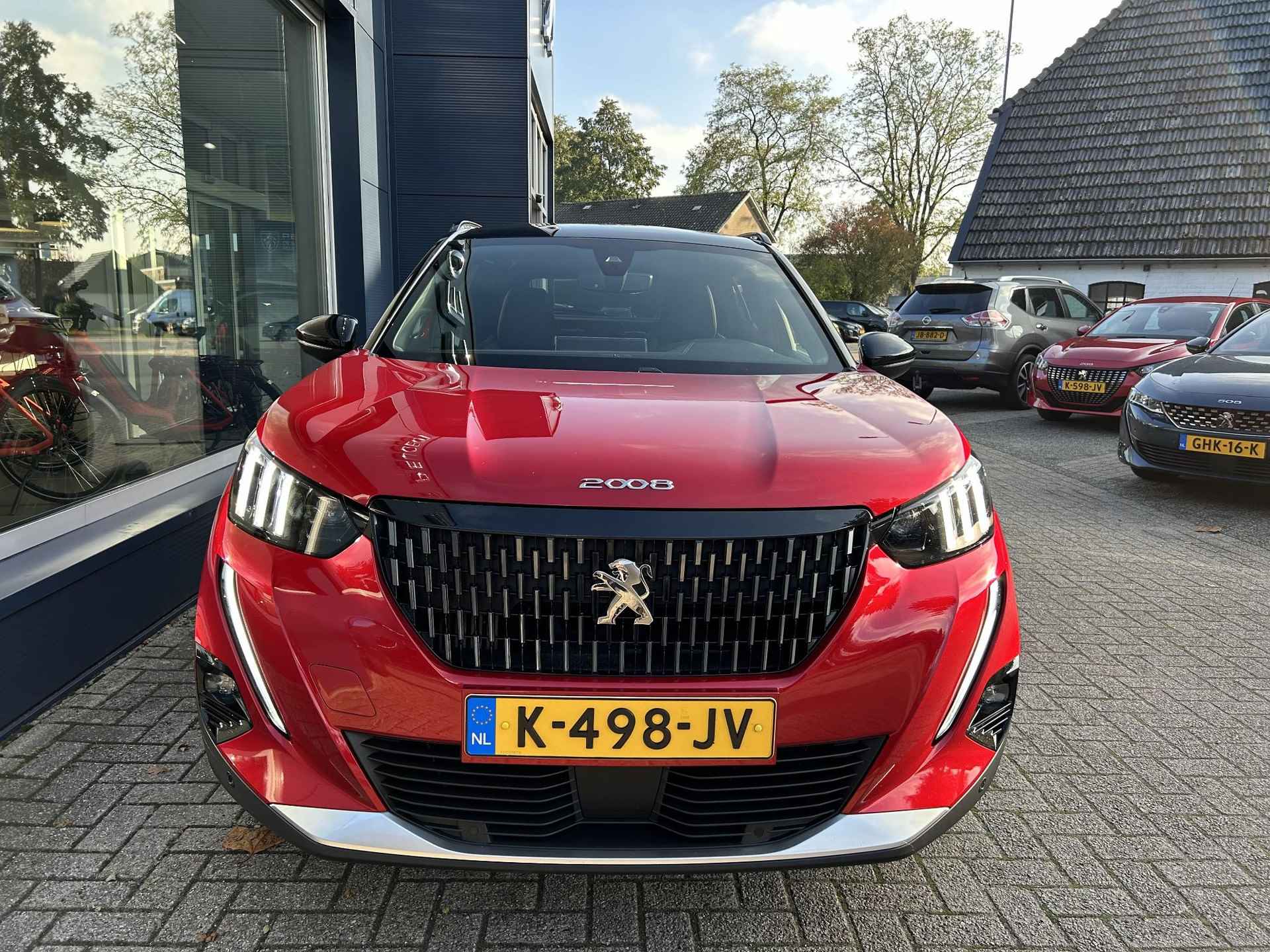 Peugeot 2008 1.2 Turbo 130PK GT-Line | Zeer Complete uitvoering | Panorama dak | Automaat | Trekhaak 1200KG | LED Verlichting | Navigatie | Digitaal dashboard | Camera | Parkeer sensoren | Stoelverwarming - 5/59