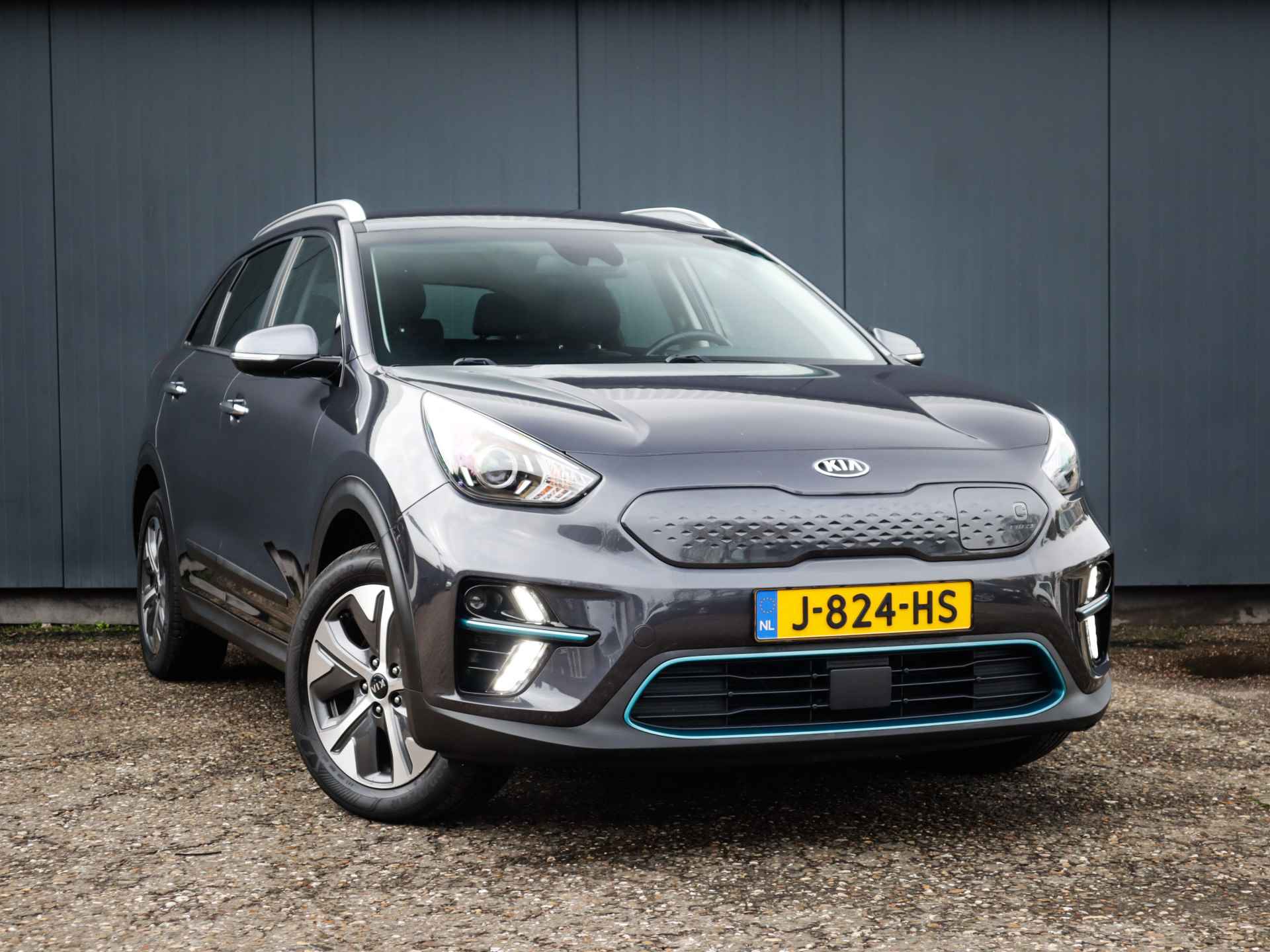 Kia e-Niro DynamicLine 64 kWh (204 PK) (Subsidie Mogelijk) 1e-eig, Kia-Dealer-Ond, 12-Mnd-Bovag, NL-Auto, Half-Leer, Navigatie/Apple-Carplay/android-Auto, Adaptive-Cruise-Control, Keyless-Entry/Start, DAB, LM.-velgen-17inch, Parkeersensoren, Stoel/Stuurverwarming, Privacy-Glas - 46/51