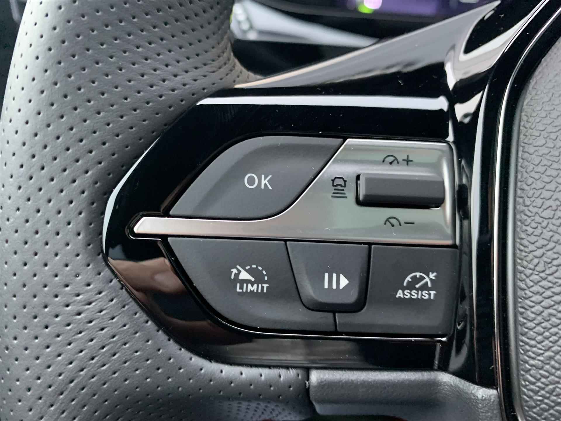 Peugeot 308 Sw 1.2 130pk EAT8 GT | Navigatie | Schuif-/kanteldak | Parkeercamera | LED | i-Connect | Volledige uitrusting - 32/54