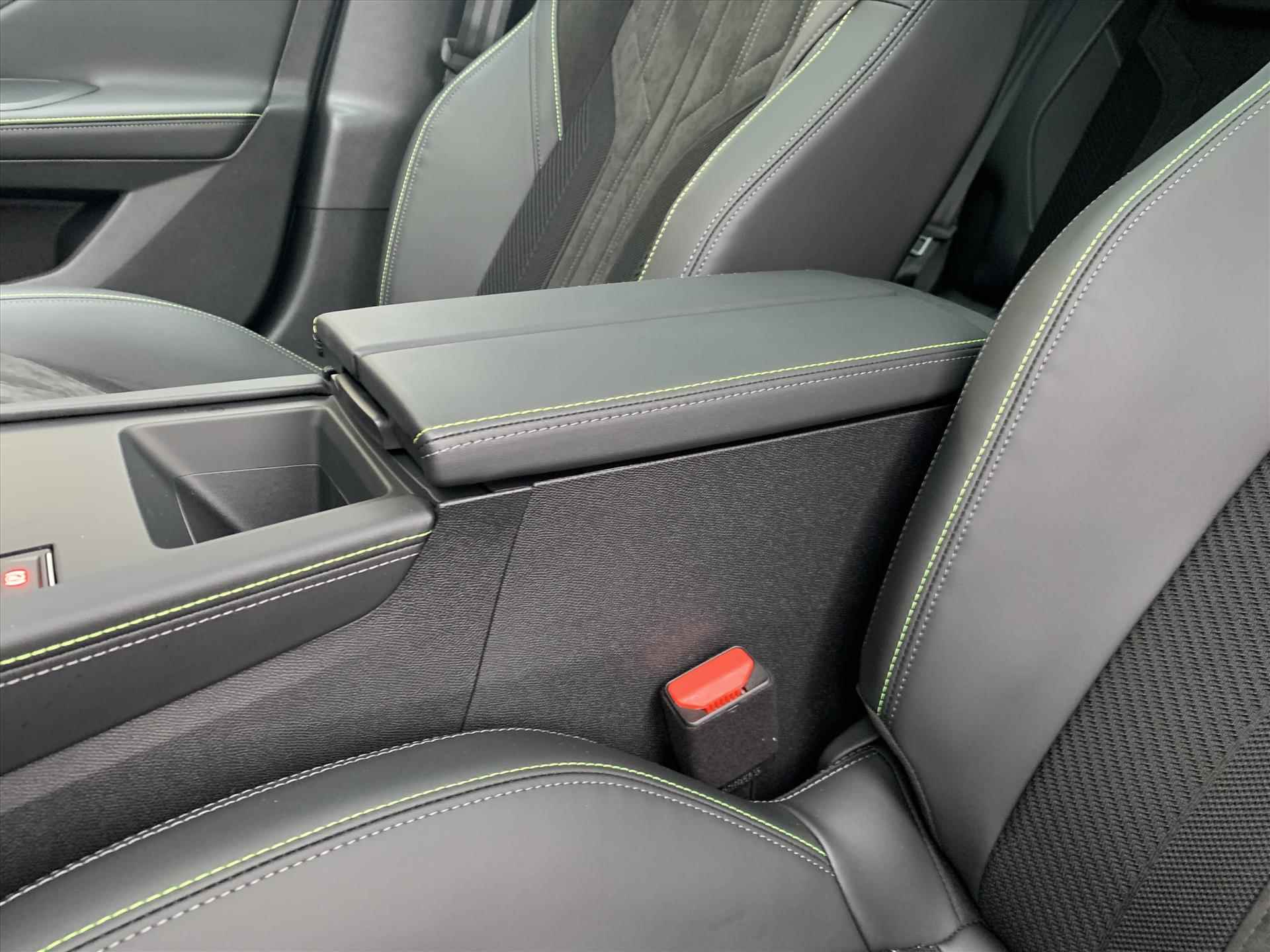 Peugeot 308 Sw 1.2 130pk EAT8 GT | Navigatie | Schuif-/kanteldak | Parkeercamera | LED | i-Connect | Volledige uitrusting - 44/54