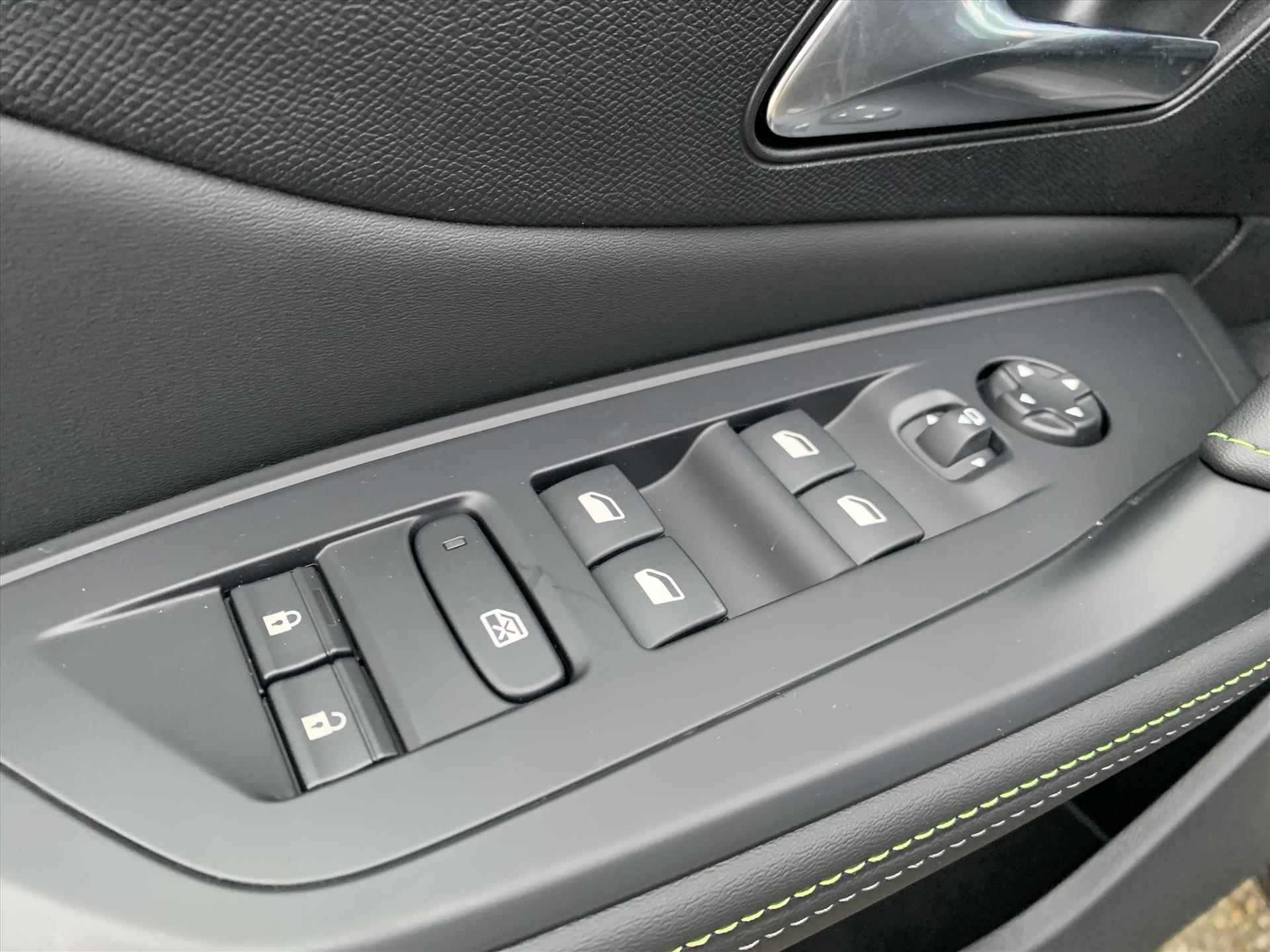 Peugeot 308 Sw 1.2 130pk EAT8 GT | Navigatie | Schuif-/kanteldak | Parkeercamera | LED | i-Connect | Volledige uitrusting - 47/54