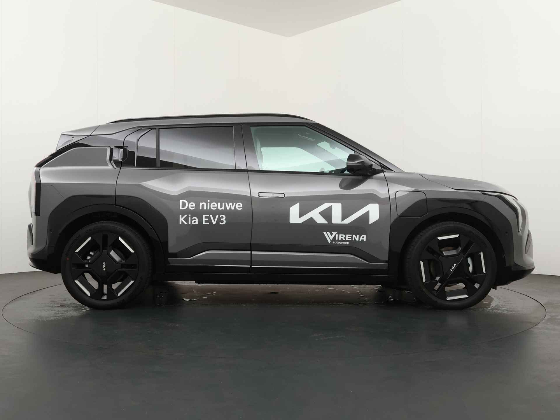 Kia EV3 GT-PlusLine 81.4 kWh - Rijdende Demo - Draadloze Apple CarPlay / Android Auto - Stoel en stuurwiel verwarming - Panoramadak - Harman Kardon Audio - Dodehoek assistent - Fabrieksgarantie tot 11-2031 - 10/45