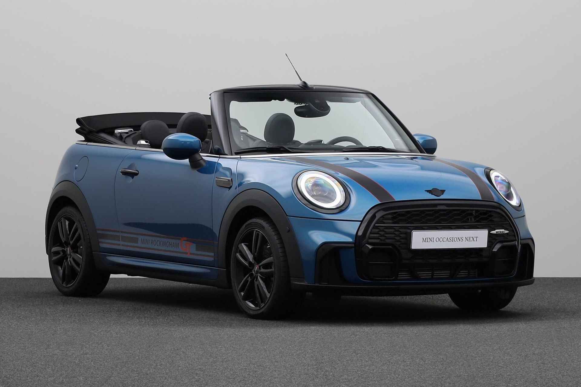 MINI Cabrio 1.5 Cooper Seaside Edition | 17" LM JCW Track Spoke zwart | Harman-Kardon sound system |  MINI Navigatiesysteem |  Stuurwielrand Verwarmd | - 11/33