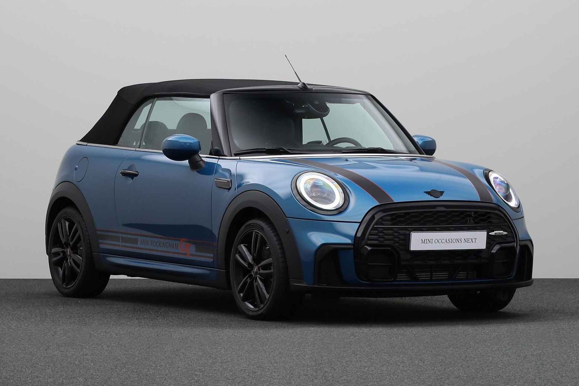 MINI Cabrio 1.5 Cooper Seaside Edition | 17" LM JCW Track Spoke zwart | Harman-Kardon sound system |  MINI Navigatiesysteem |  Stuurwielrand Verwarmd | - 33/33