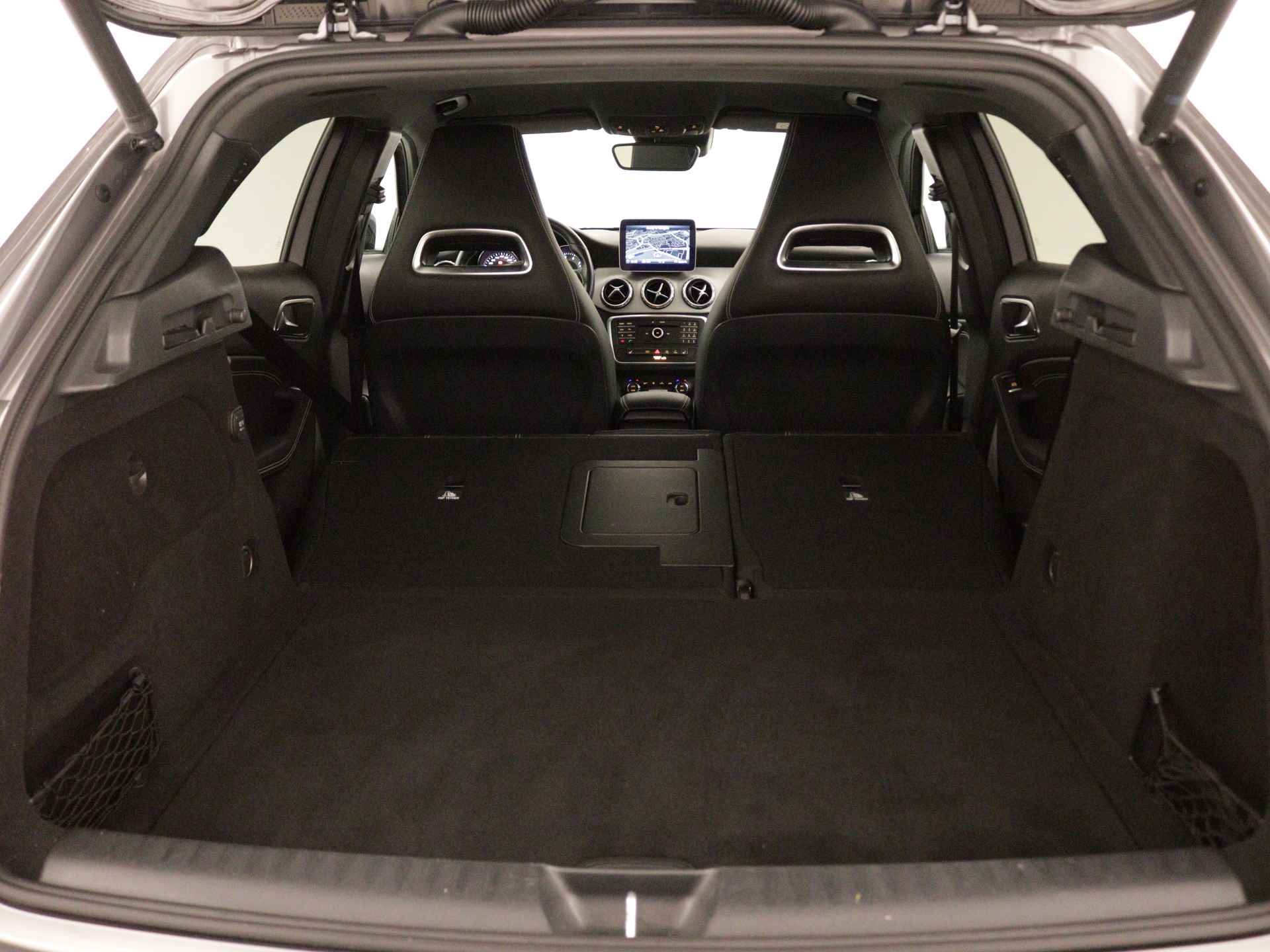 Mercedes-Benz GLA 200 Premium Plus Limited | Navigatie | Memory Seat | Stoelverwarming | - 41/45