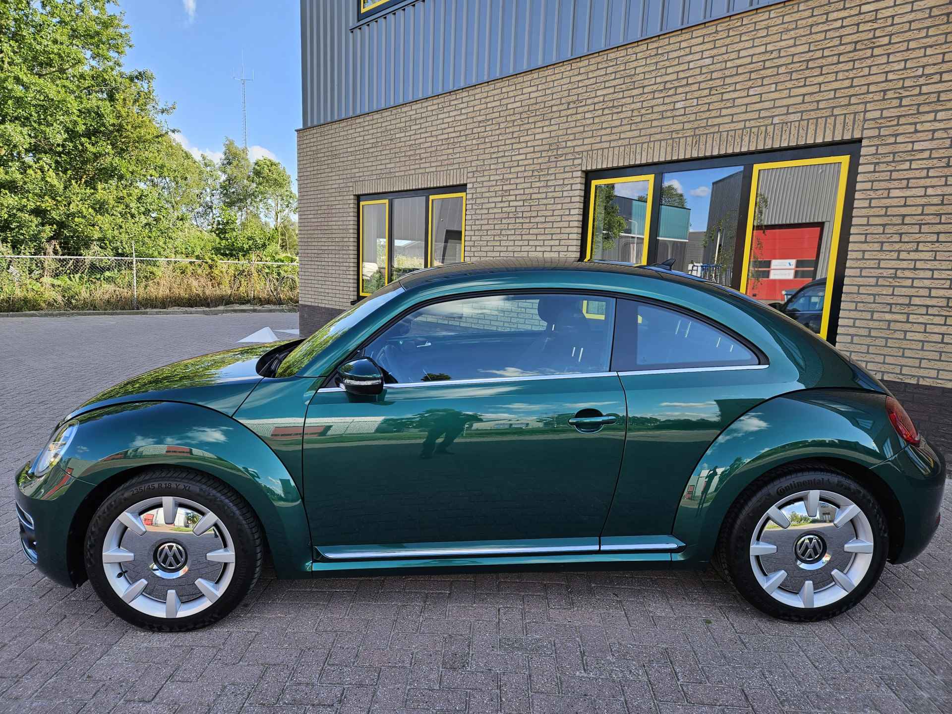 Volkswagen Beetle 1.2 TSI Exclusive Series laatste org Nederlands geleverd. - 5/24