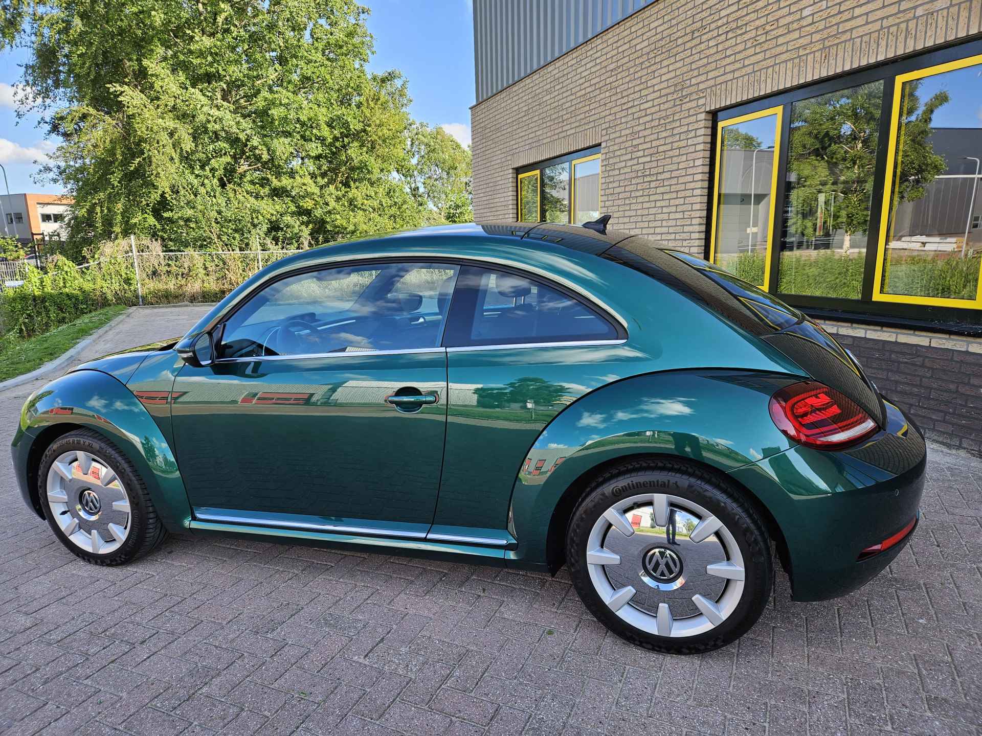 Volkswagen Beetle 1.2 TSI Exclusive Series laatste org Nederlands geleverd. - 6/24