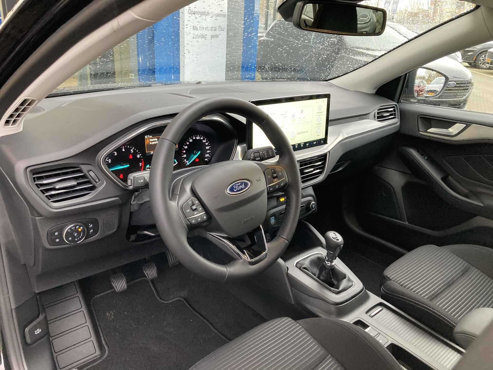 Ford Focus Wagon 1.0 EcoBoost Hybrid Titanium | Winter Pack | Parking Pack - 11/33
