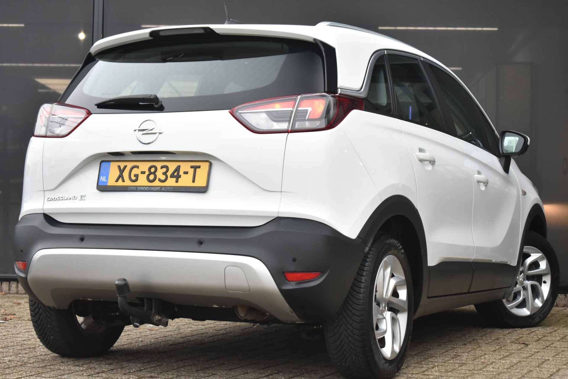 Opel Crossland X 1.2 Turbo Innovation 110pk Automaat | 1e Eigenaar | Navigatie | Trekhaak | Keyless-Entry | Allseason | Dealeronderhouden | Parke - 3/46