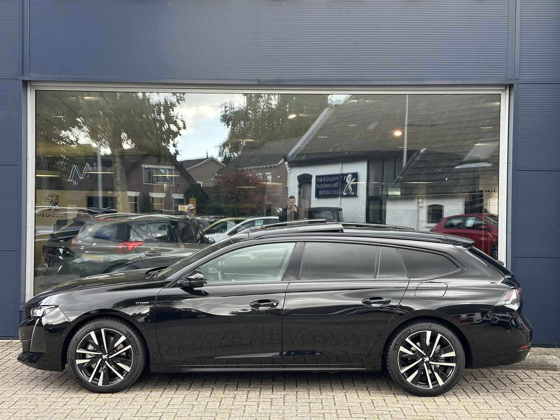 Peugeot 508 SW 1.6 HYbrid GT Pack Business 225 PK | Meest Complete Uitvoering | Panoramisch Schuif-Kanteldak | Navigatie | Full LED Verlichting | FOCAL Premium HiFi | Elektrisch Verstelbare Massage Stoelen | Night Vision | Active Suspension | 360 Graden Camera | 18 Inch Lichtmetalen Velgen | Dodehoek Detectie | Climate Control | Adaptive Cruise Control | - 3/81