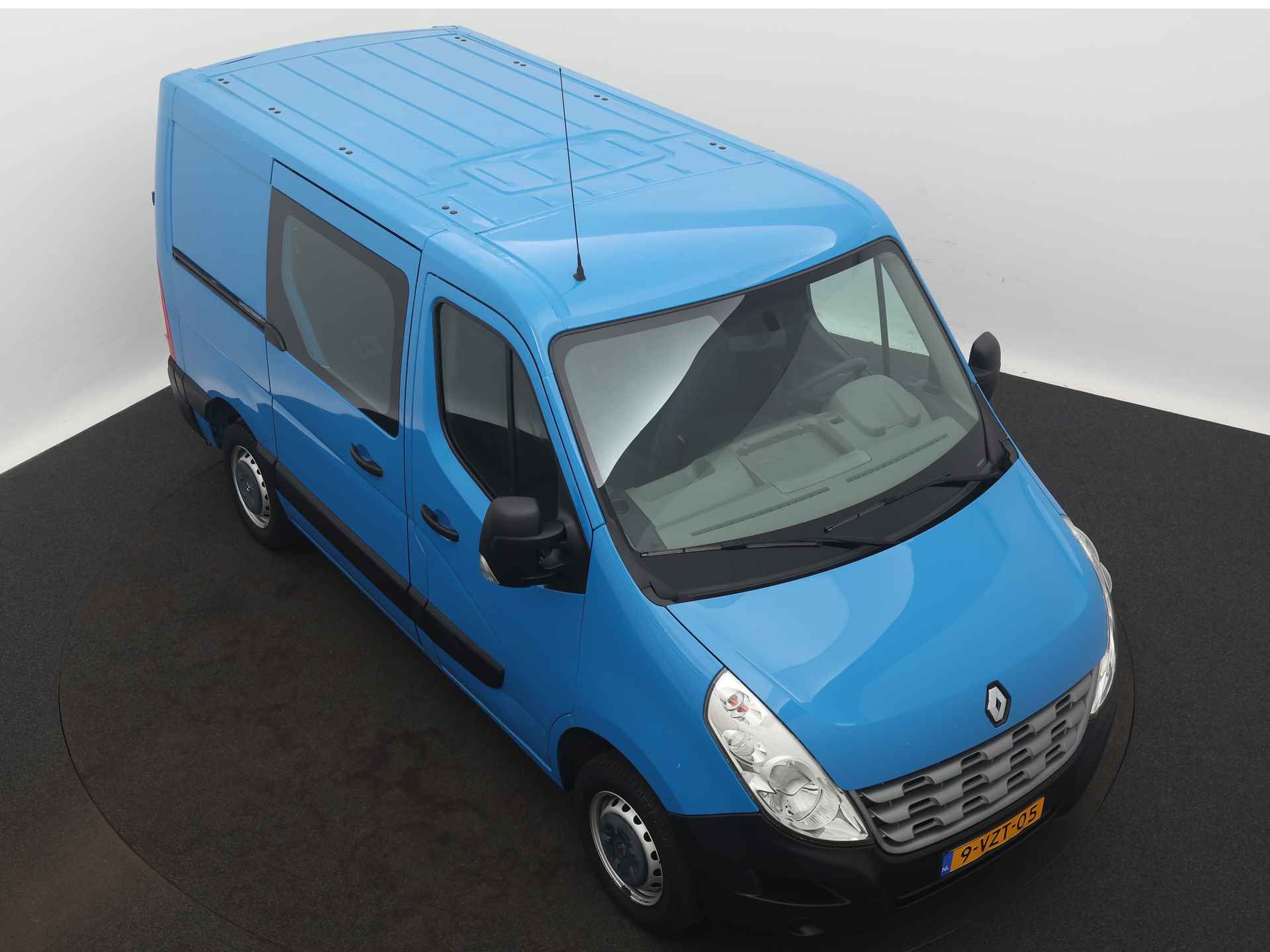 Renault Master T33 2.3 dCi L1H2 Eco Direct leverbaar! Rolstoebus - 27/37