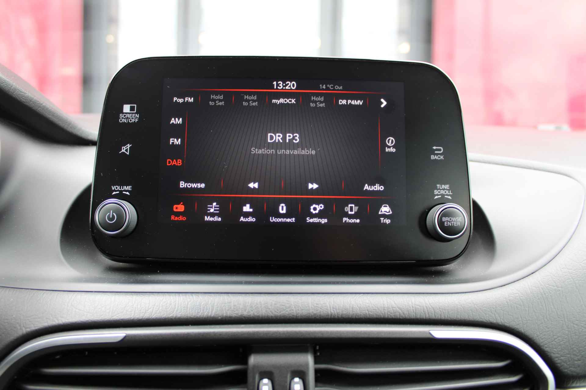 Fiat Tipo Stationwagon 1.0 T 100 Life | Climate Control | Apple Carplay/Android Auto | Stoelverwarming | Parkeersensoren Achter - 16/22