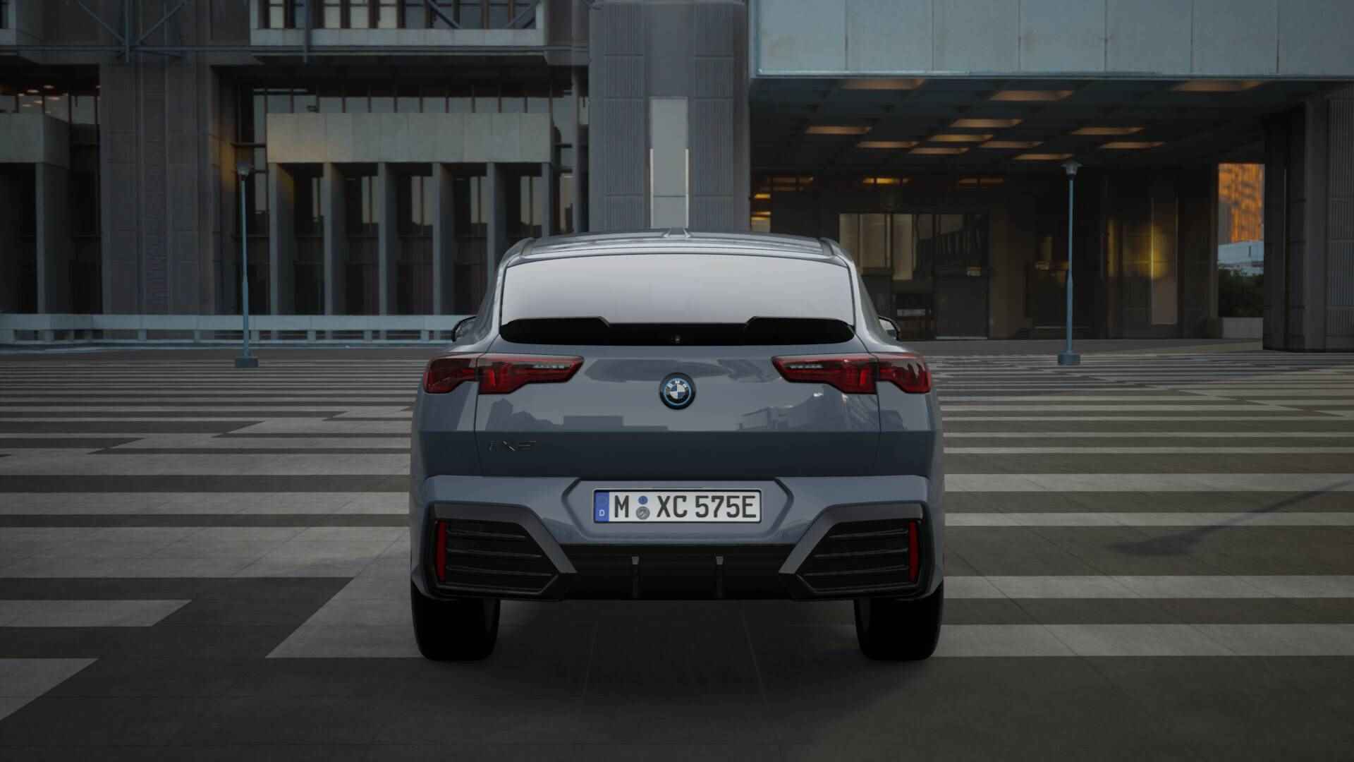 BMW iX2 xDrive30 High Executive M Sport 67kWh / Panoramadak / Sportstoelen / Adaptieve LED / Parking Assistant Plus / Adaptief M Onderstel / Comfort Access / Harman-Kardon - 5/11