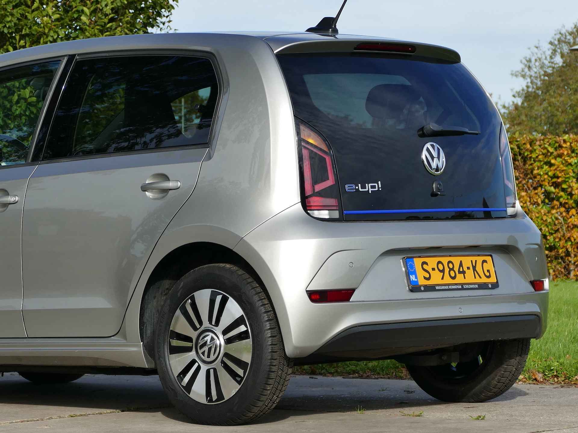 Volkswagen e-Up! | cruise control |stoelverwarming | all-season-banden | €2000,- subsidie mogelijk - 4/44