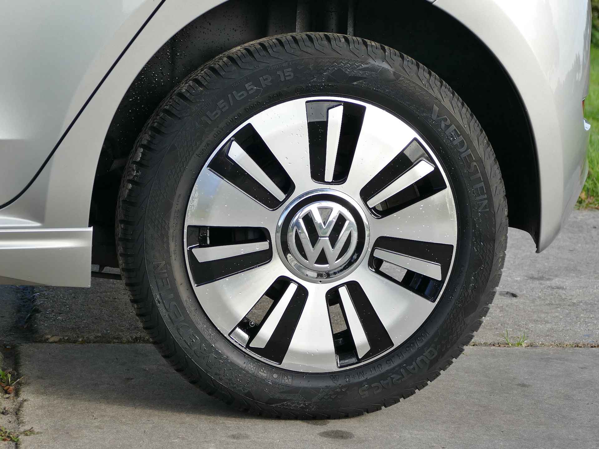 Volkswagen e-Up! | cruise control |stoelverwarming | all-season-banden | €2000,- subsidie mogelijk - 5/44