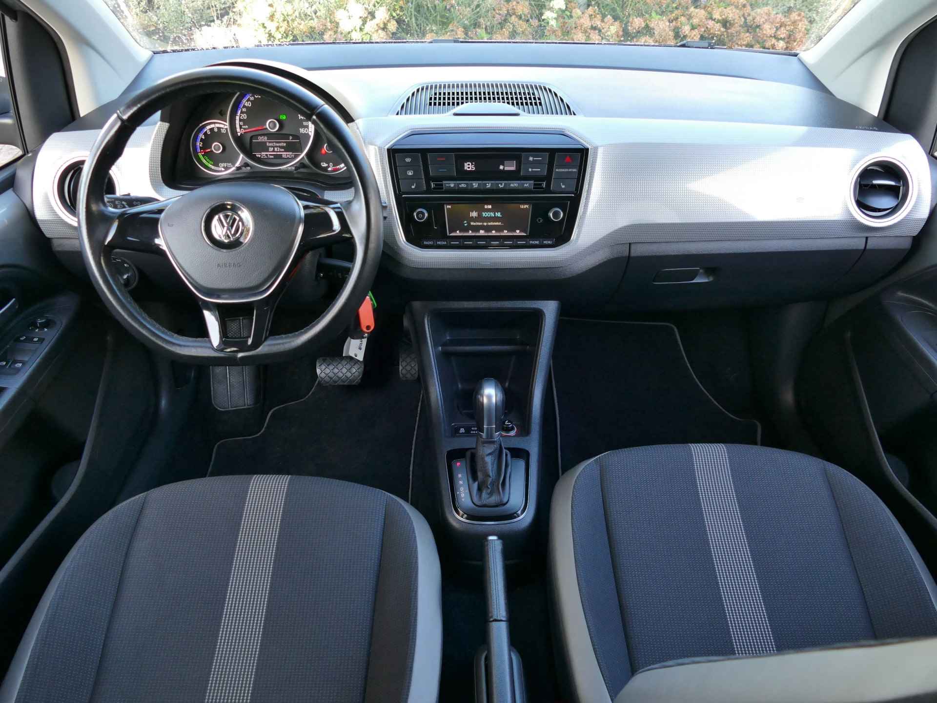 Volkswagen e-Up! | cruise control |stoelverwarming | all-season-banden | €2000,- subsidie mogelijk - 15/44