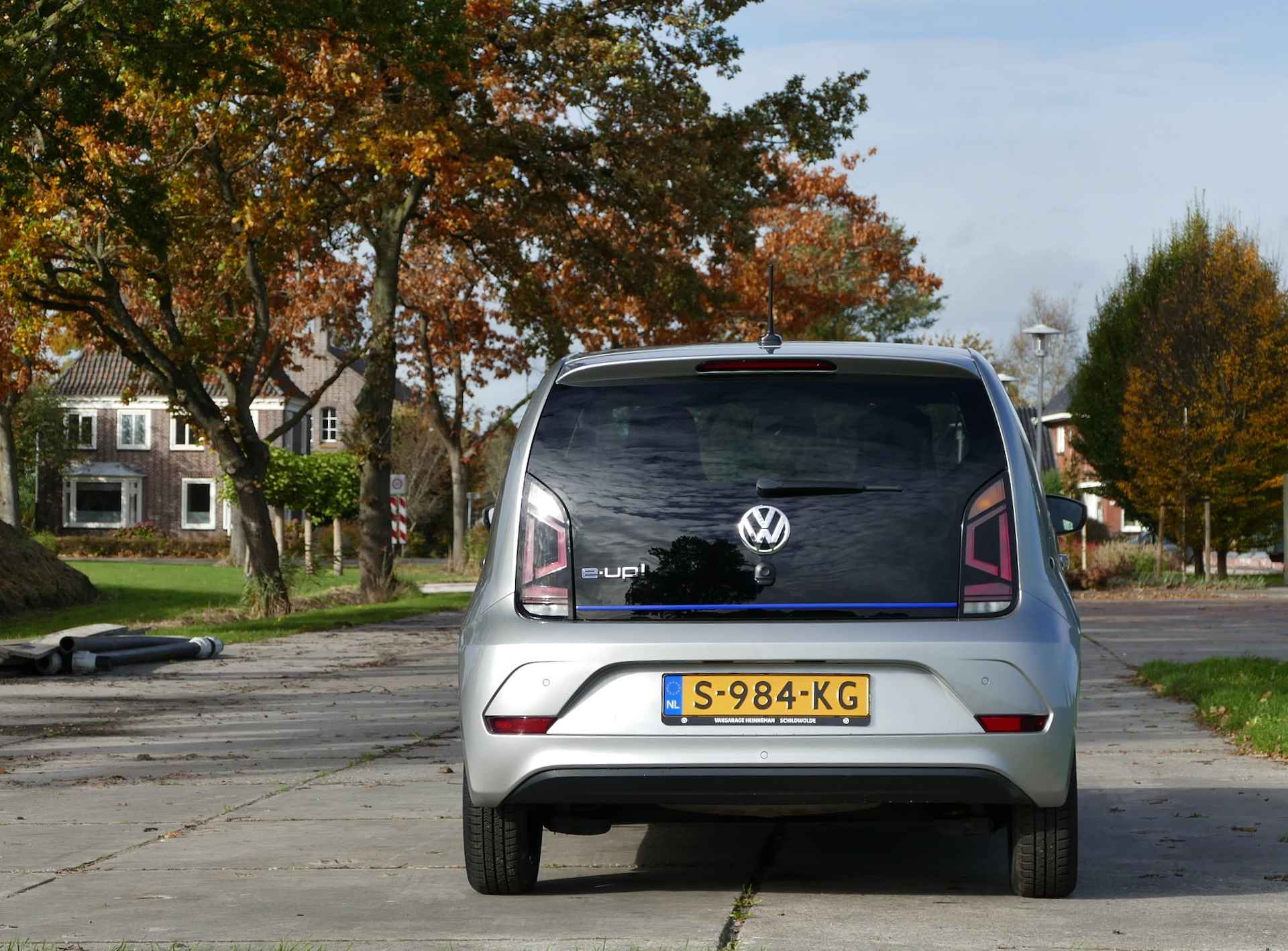 Volkswagen e-Up! | cruise control |stoelverwarming | all-season-banden | €2000,- subsidie mogelijk - 35/44