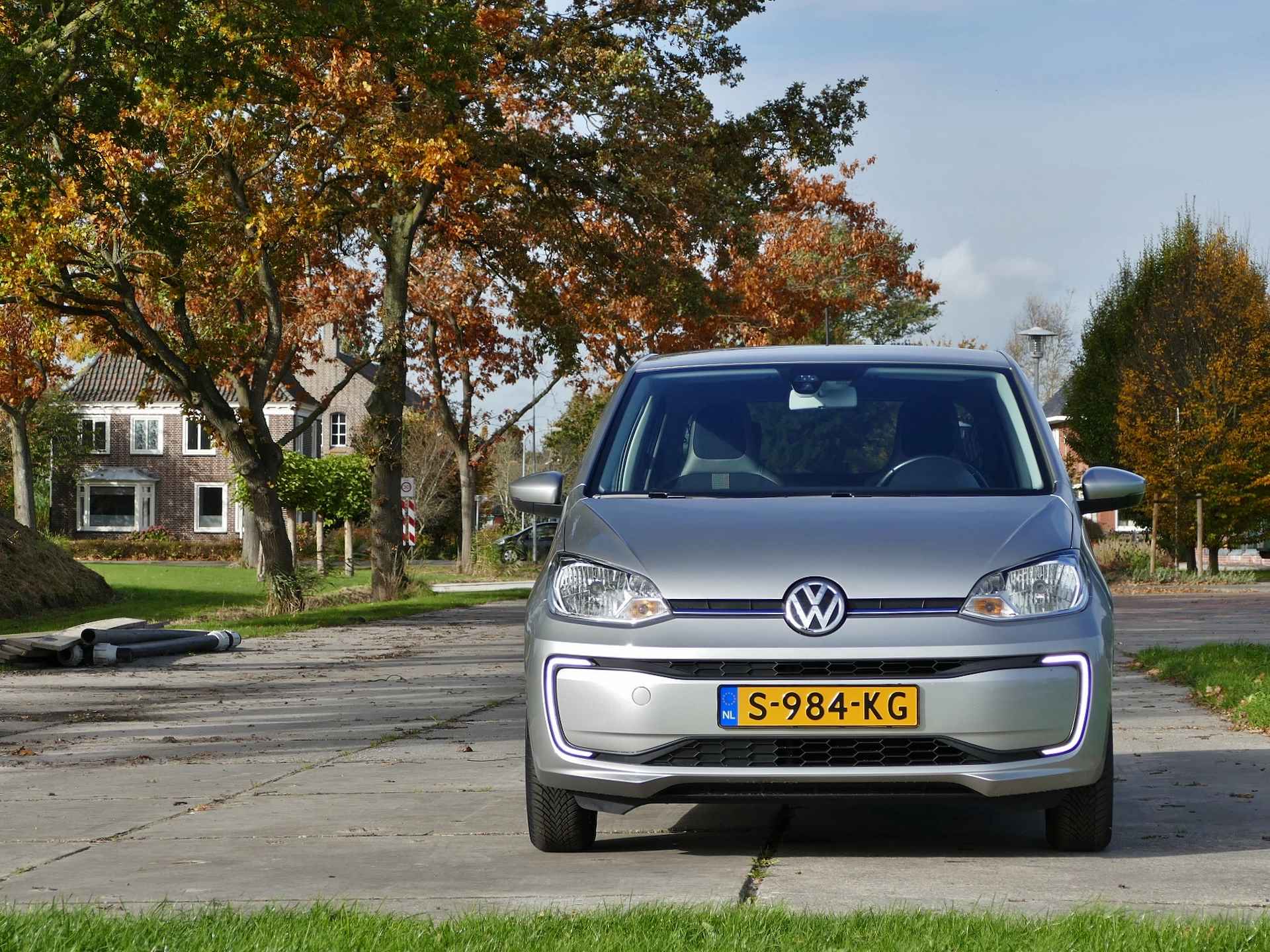 Volkswagen e-Up! | cruise control |stoelverwarming | all-season-banden | €2000,- subsidie mogelijk - 41/44