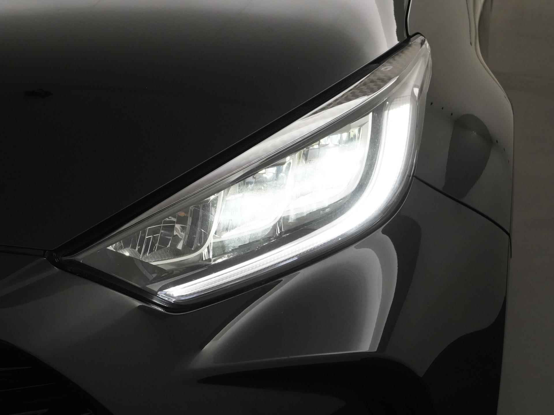 Toyota Yaris 1.5 Hybrid Active | Stuur & Stoelverwarming | Zondag Open! - 19/35