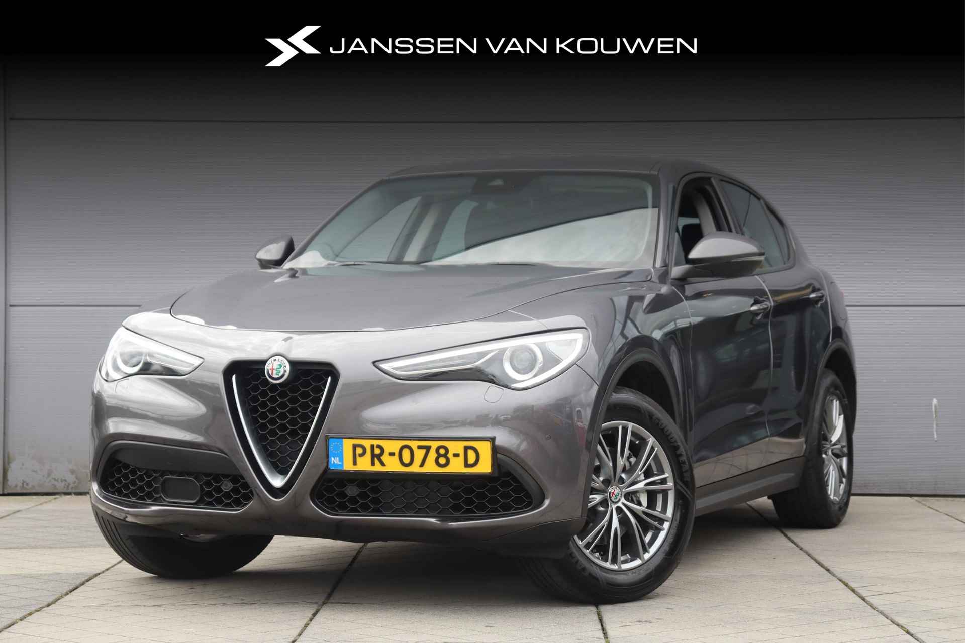 Alfa Romeo Stelvio 2.0 T AWD Super / Navigatie / Camera / 1e eigenaar / Dealeronderhouden - 1/47