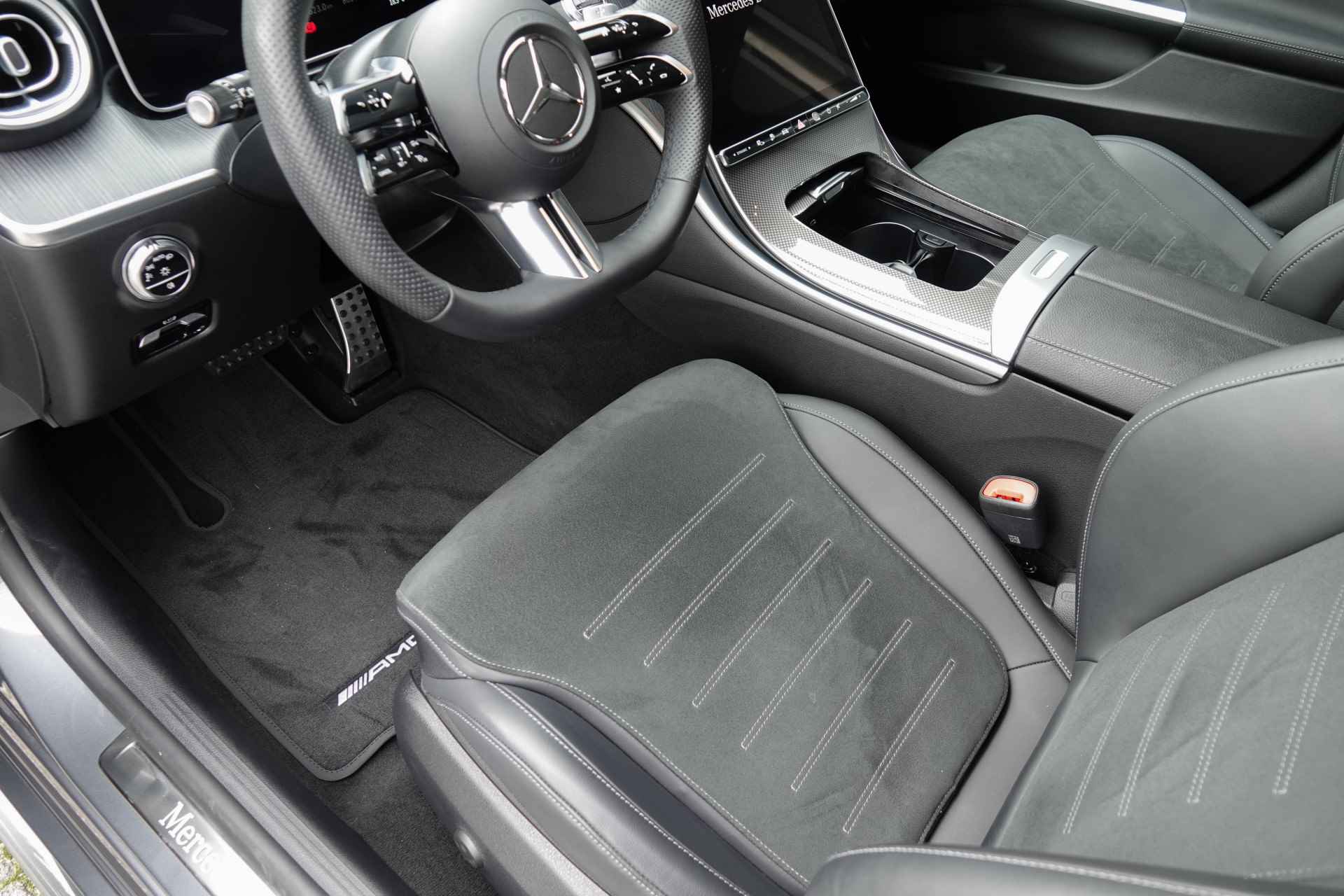 Mercedes-Benz C-Klasse Estate 300 e 313Pk 9G-Tronic | AMG-LIne | 111km Actieradius Elektrisch - 40/45