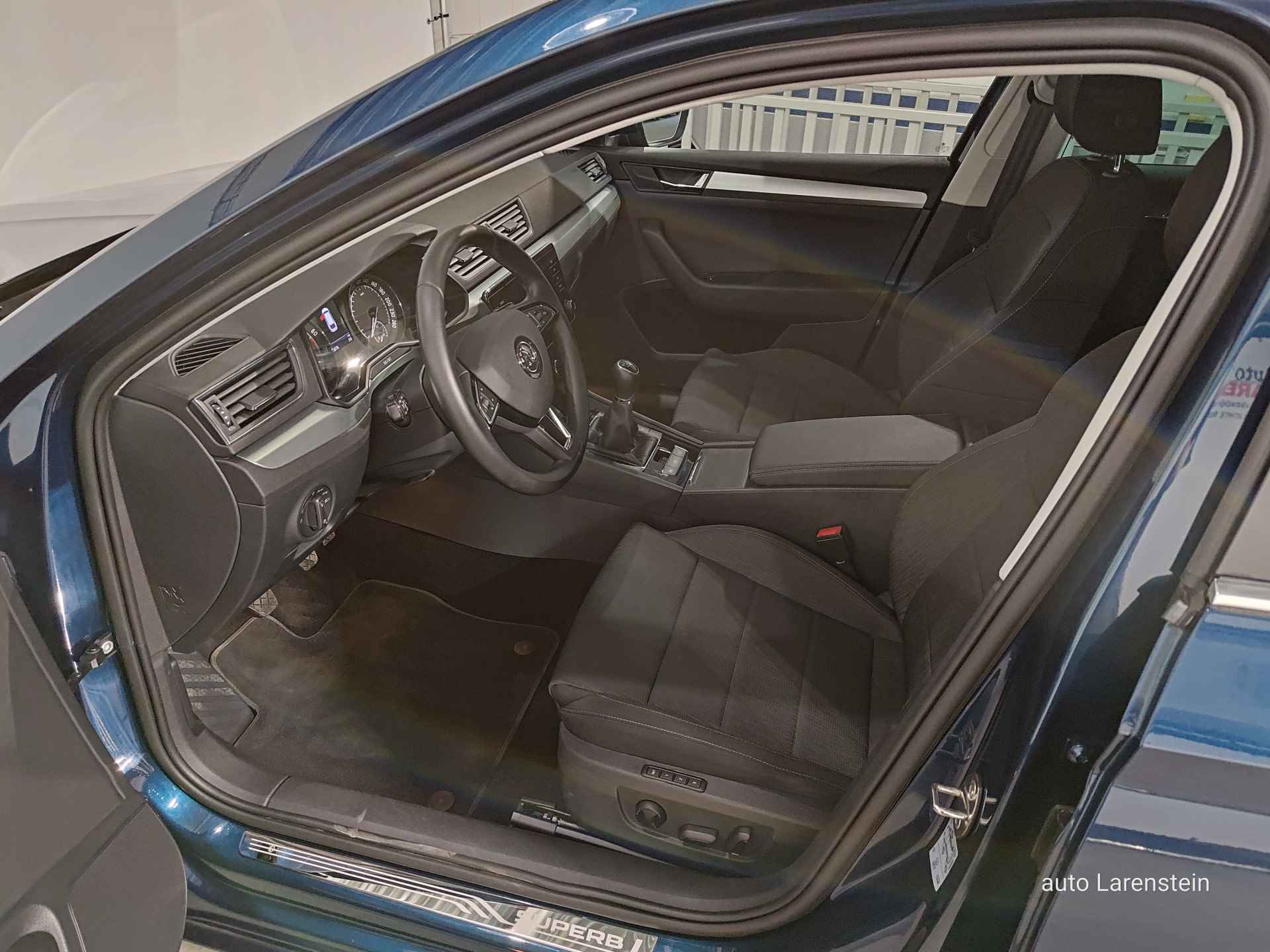 Škoda Superb Combi 1.5 TSI ACT 150pk Ambition Comfort Business 110kw Carplay / Navi / A.Camera / ECC - 9/37