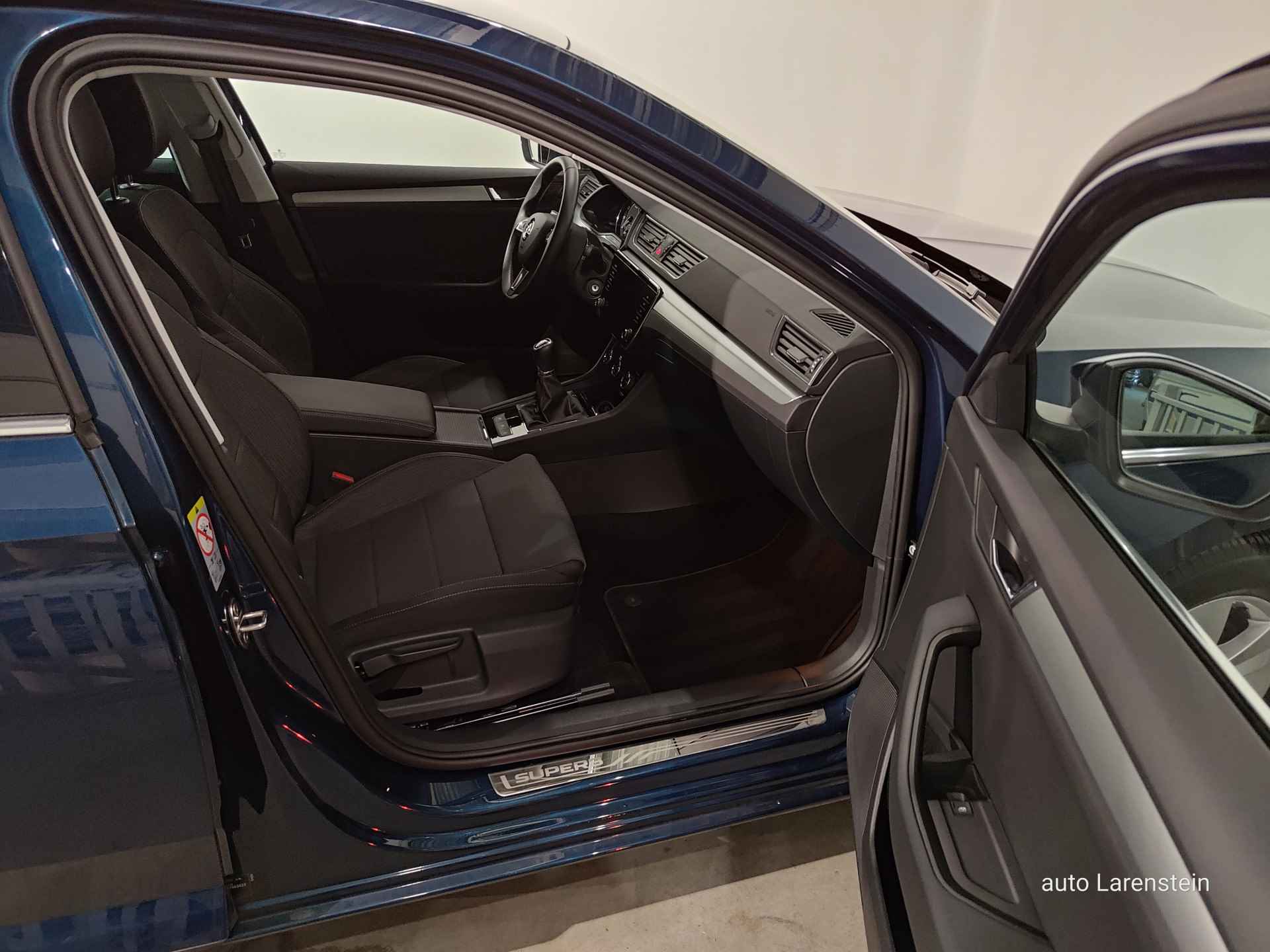 Škoda Superb Combi 1.5 TSI ACT 150pk Ambition Comfort Business 110kw Carplay / Navi / A.Camera / ECC - 11/37