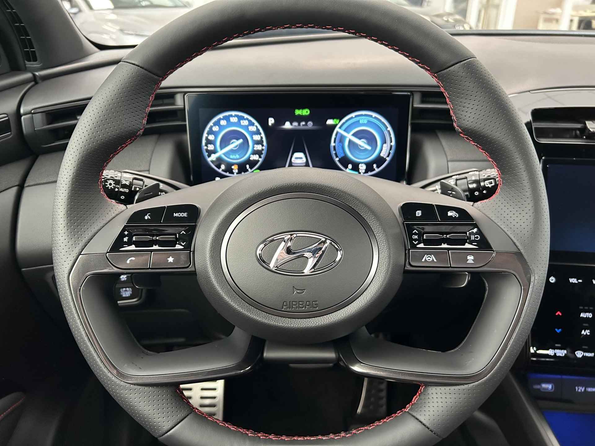 Hyundai Tucson 1.6 T-GDI HEV N Line | Direct uit voorraad leverbaar | Rijklaar prijs! | Sportief design | Navigatie | nu met € 2000,- smart bonus en € 2000,- voorraad voordeel - 11/35