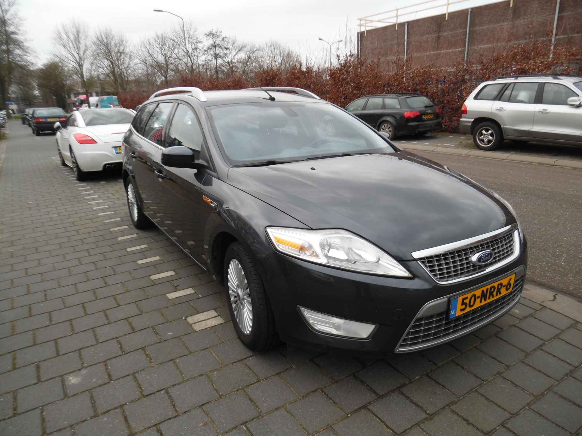 Ford Mondeo Wagon 2.0-16V Limited airco, navigatie, trekhaak, enz - 3/16