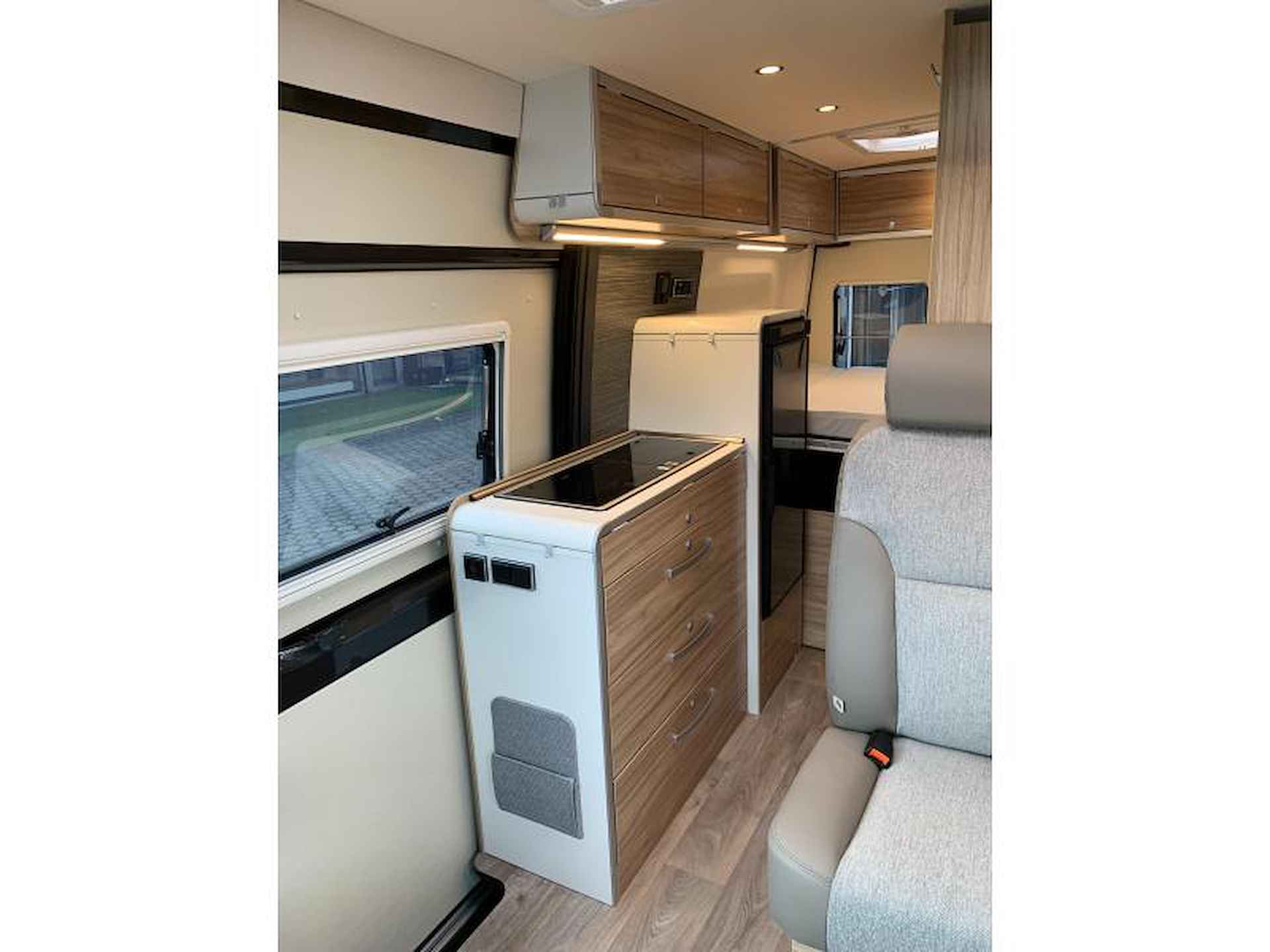 Hymer Grand Canyon S  -4x4- direct rijden - 11/25