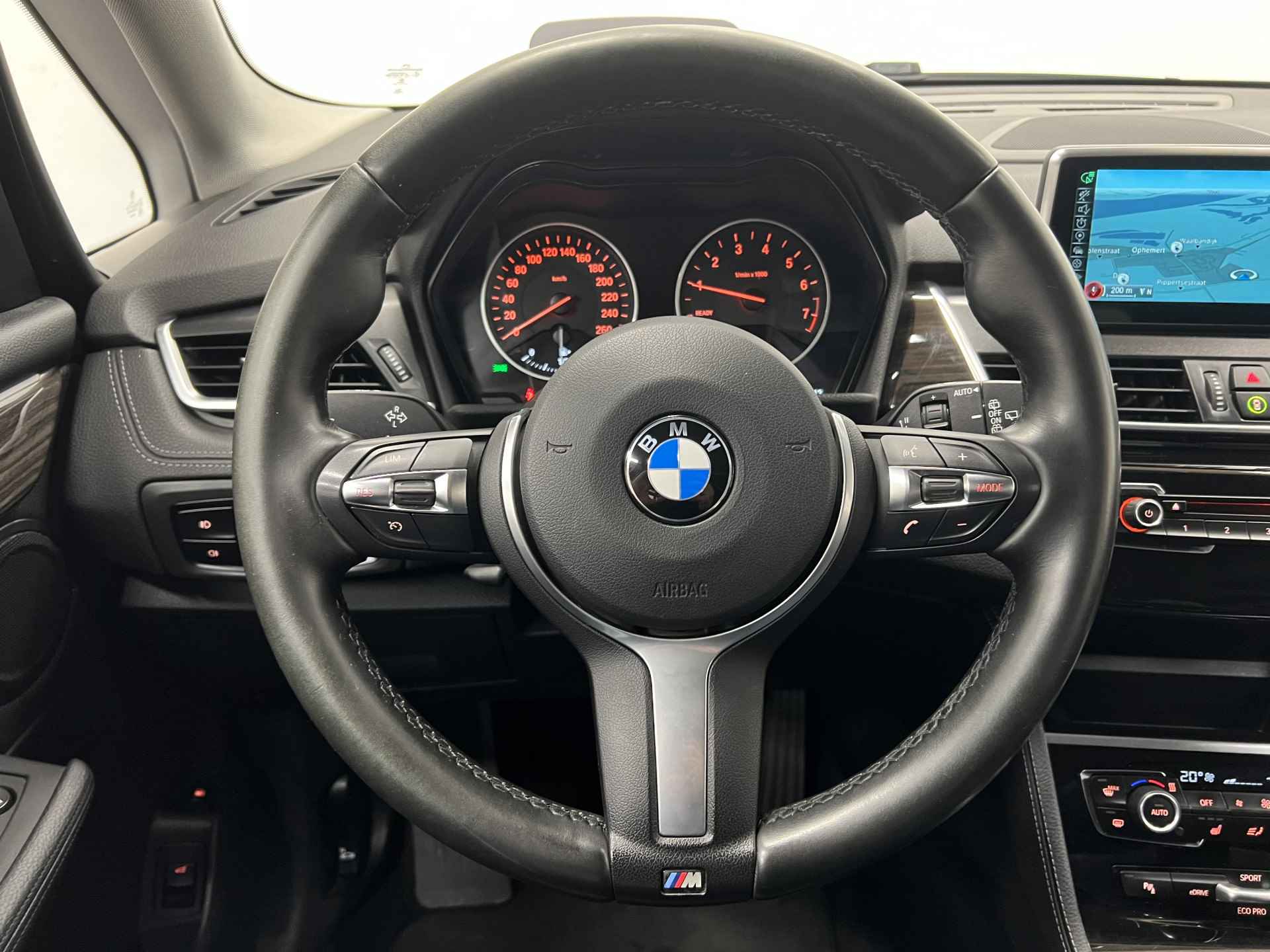 BMW 2 Serie Active Tourer 225xe Sport | NAVIGATIE | KEYLESS | STOELVERWARMING | PARKEERSENSOREN | - 6/43