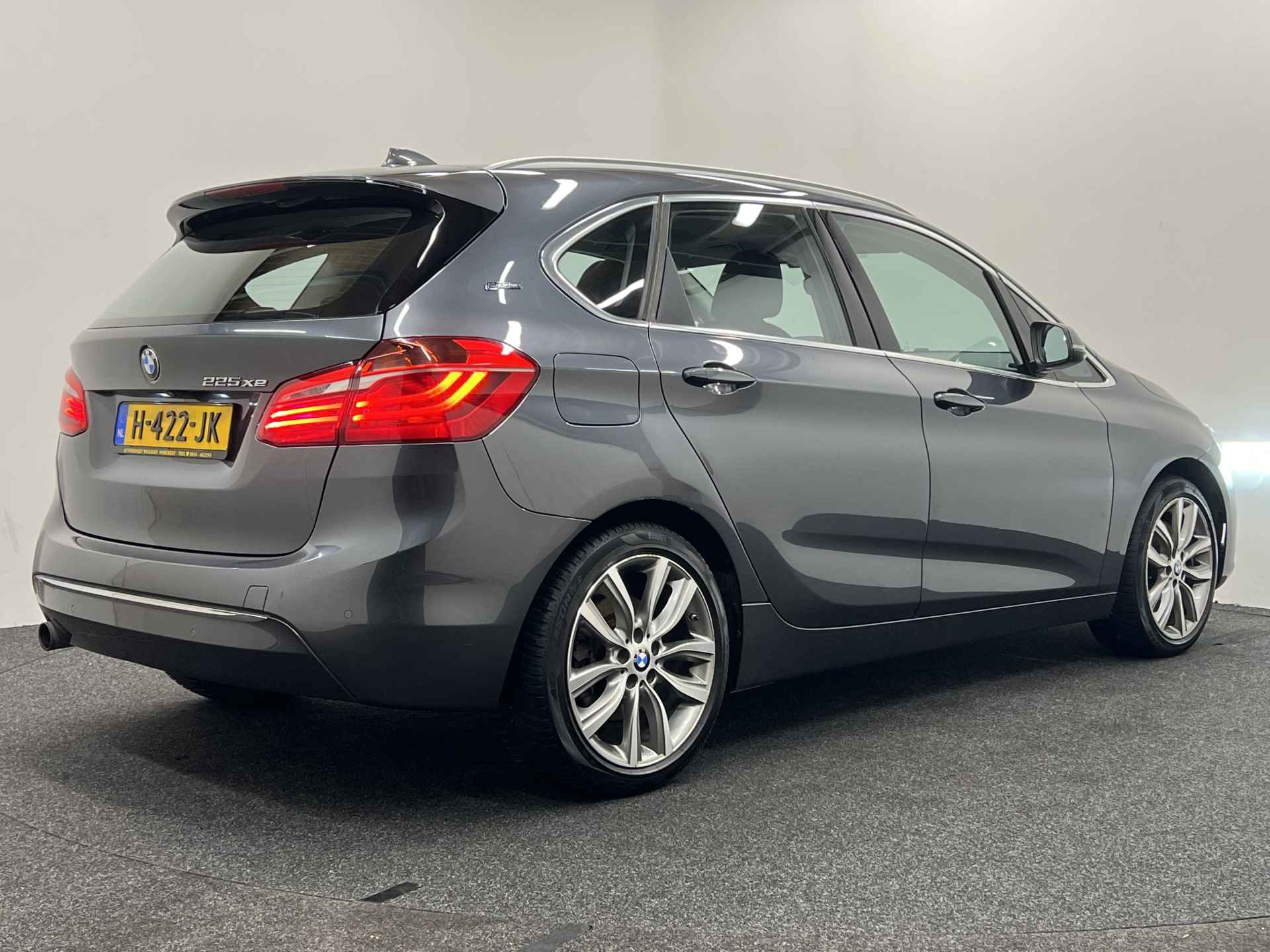 BMW 2 Serie Active Tourer 225xe Sport | NAVIGATIE | KEYLESS | STOELVERWARMING | PARKEERSENSOREN | - 37/43