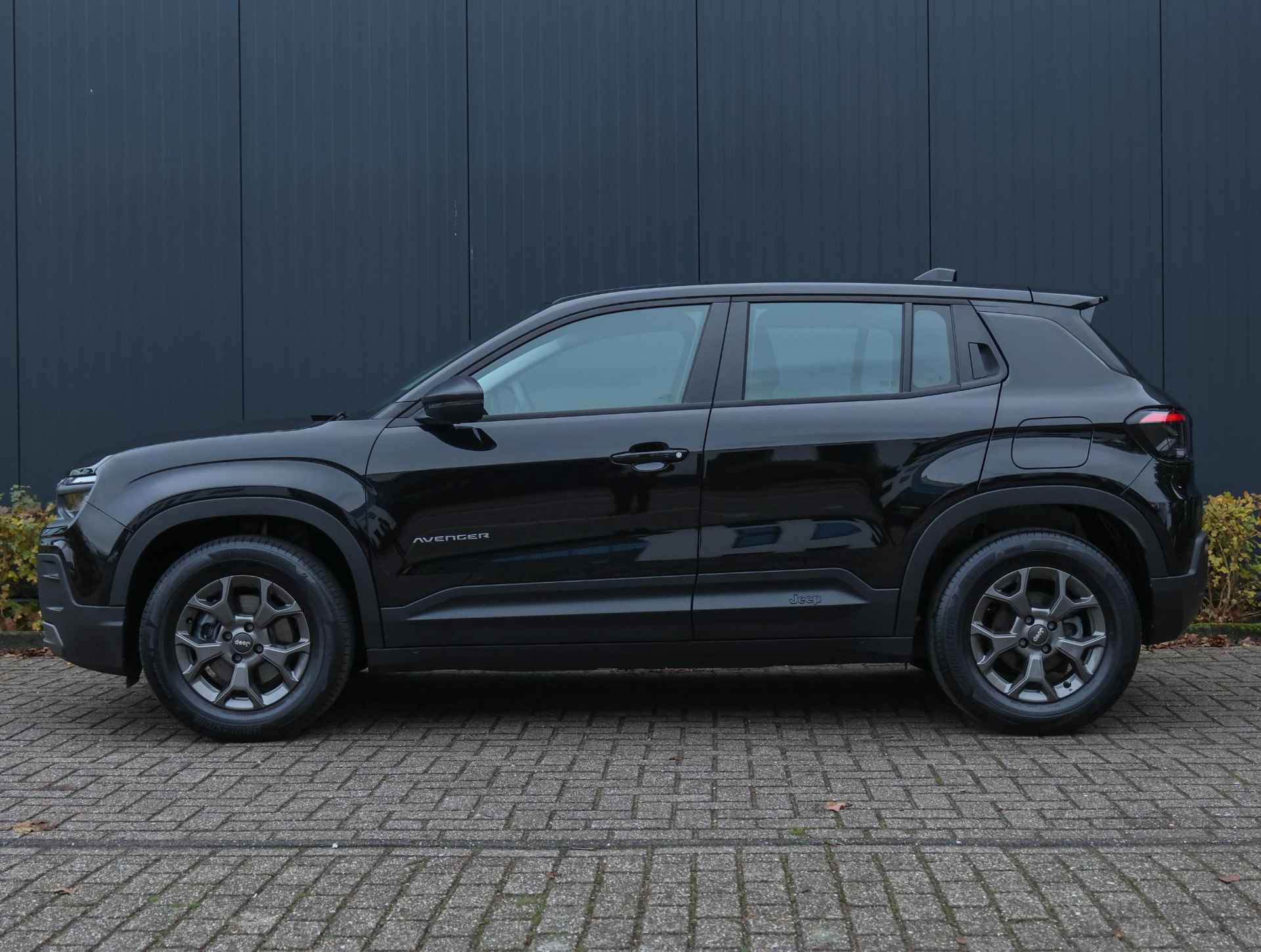 Jeep Avenger Longitude 54kWh (1ste eig./PRIJS ex 2.000 SUBSIDIE/NAV./Climate/FASE 3/PDC/AppleCarPlay/16%BIJT.!!) - 3/43