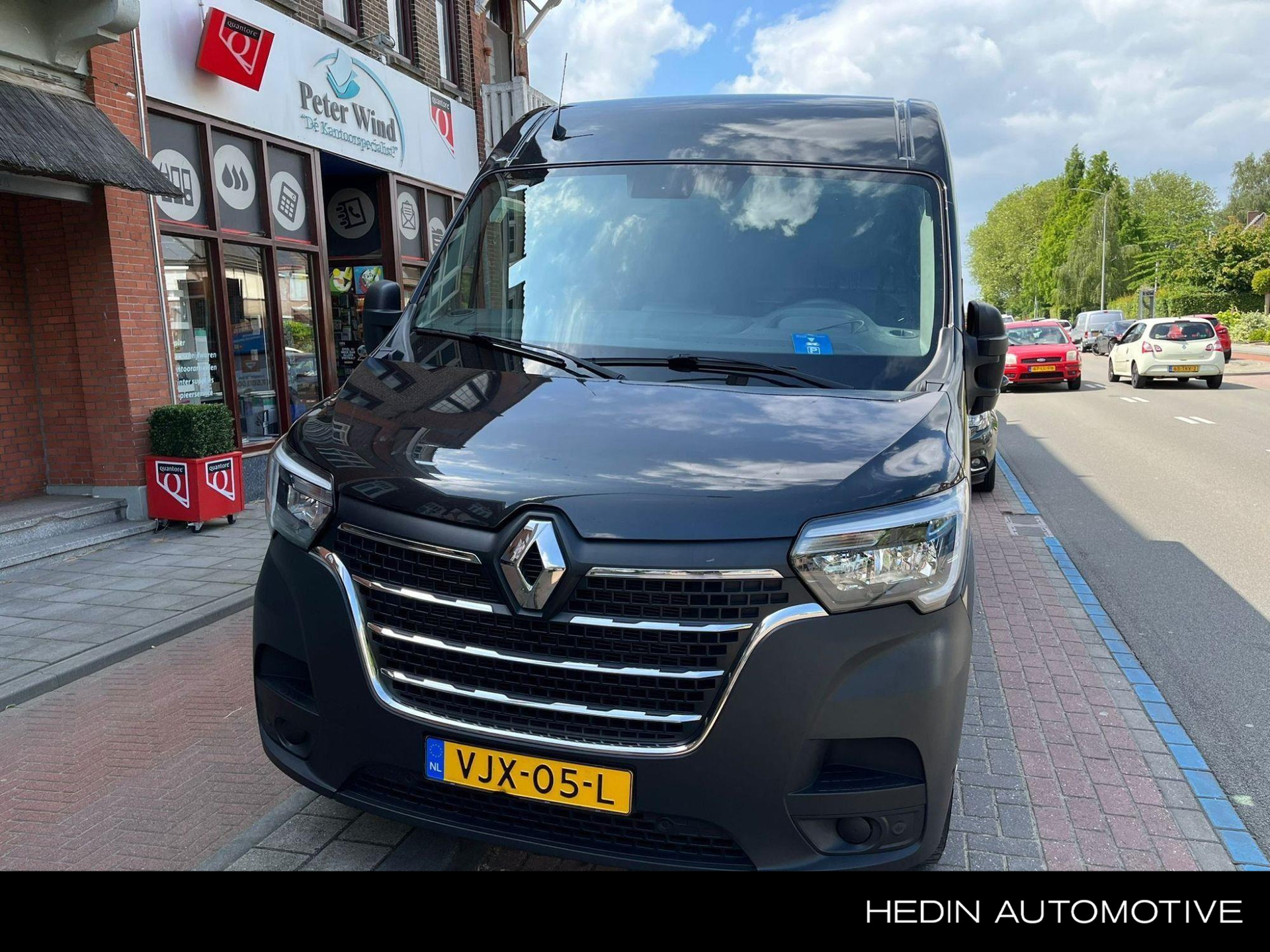 Renault Master T33 2.3 dCi 135 L2H2 * Wordt verwacht *