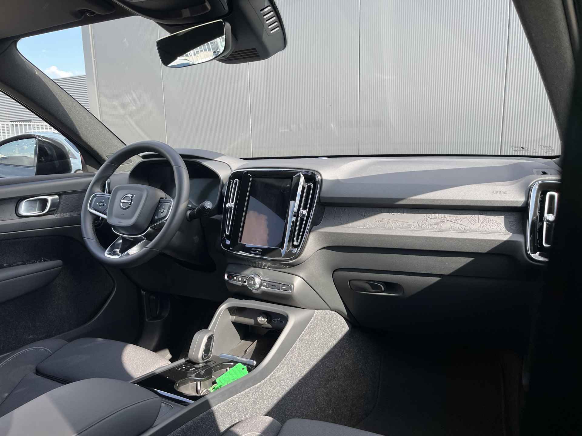 Volvo XC40 Recharge 70 kWh | Warmtepomp | Stoelverwarming | DAB | LED | Camera - 20/26