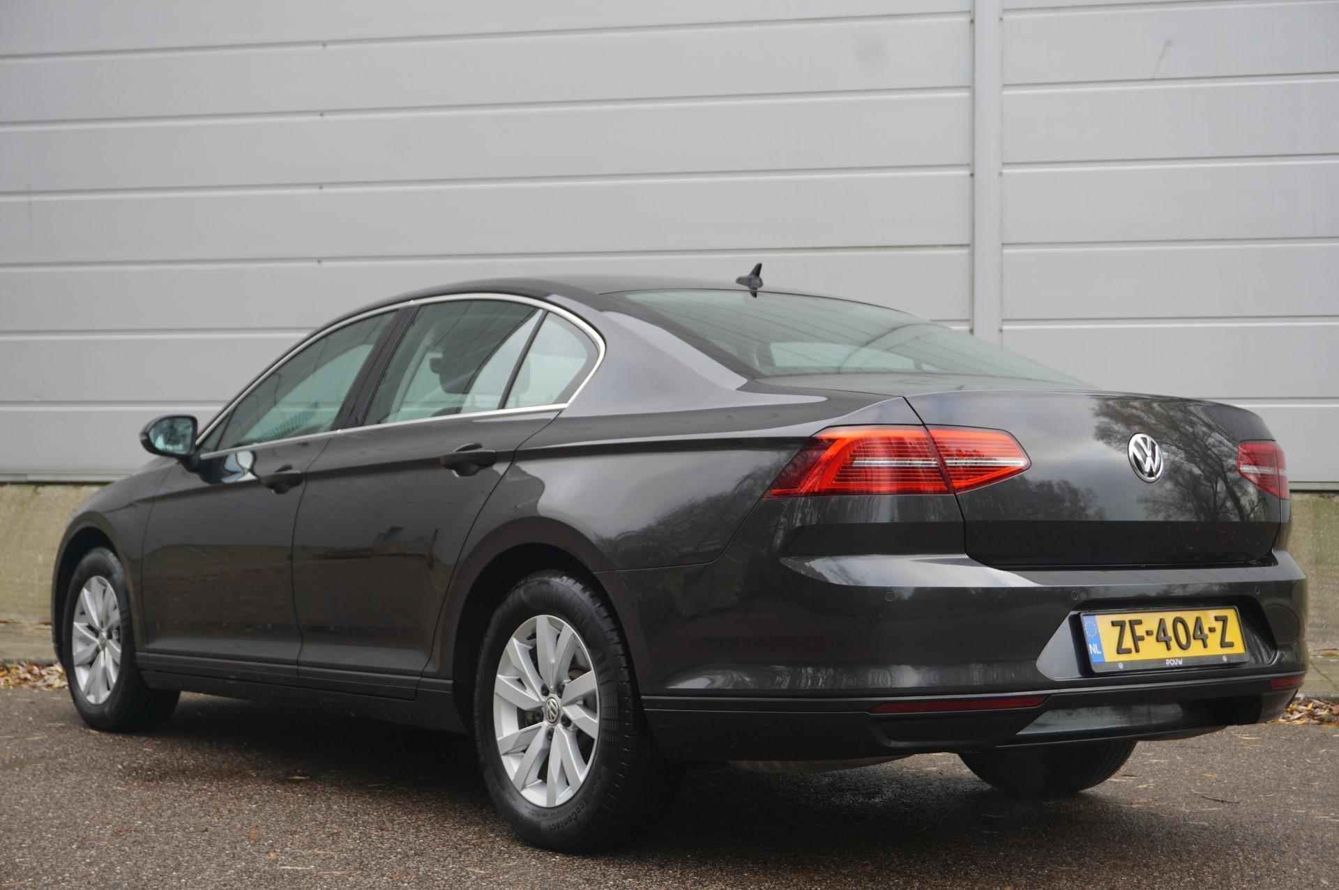 Volkswagen Passat 1.5 TSI 150pk Comfortline Business | Navigatie | Adaptive Cruise - 12/51