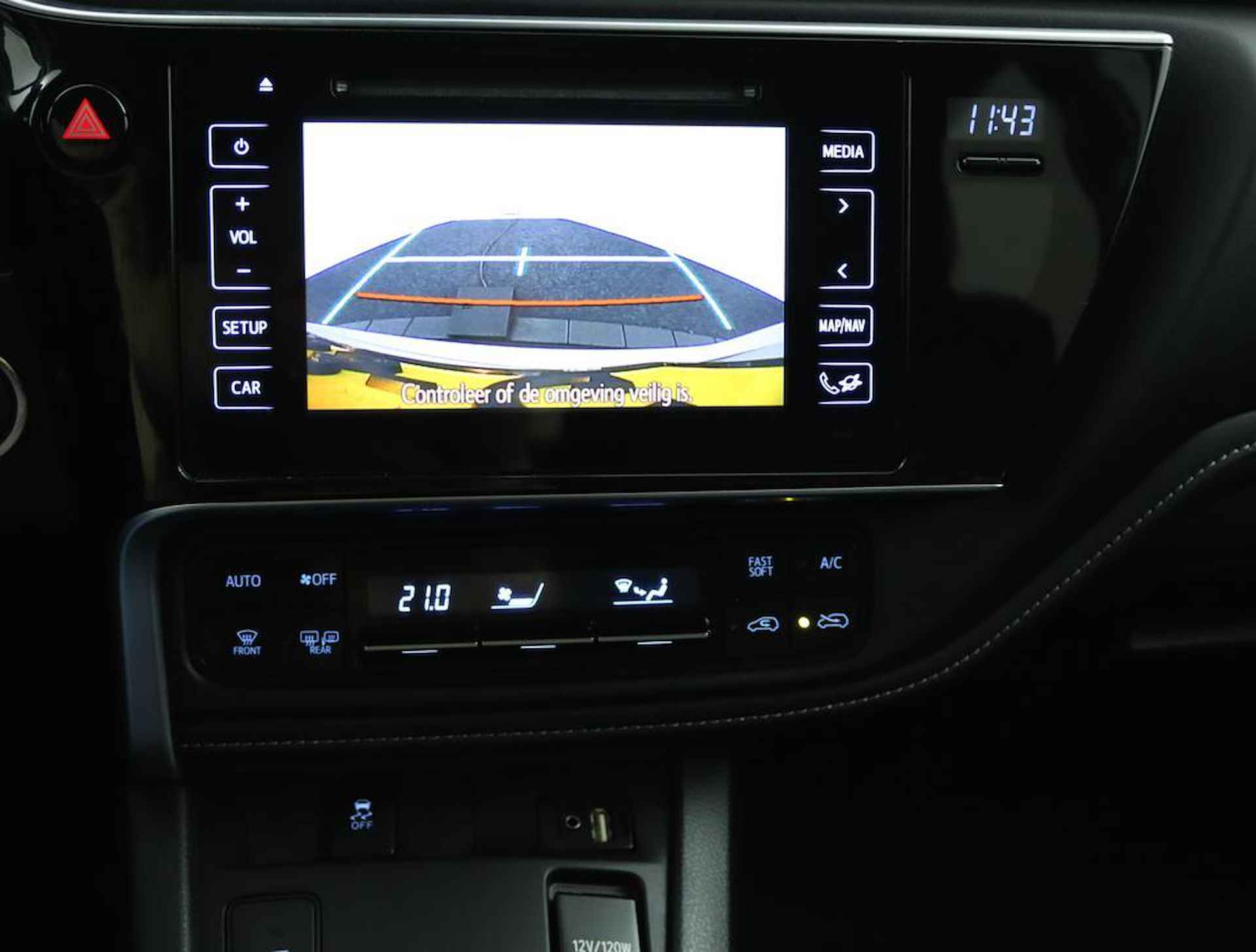 Toyota Auris Touring Sports 1.8 Hybrid Dynamic | Ful map navigatie | Keyless entry | - 8/54