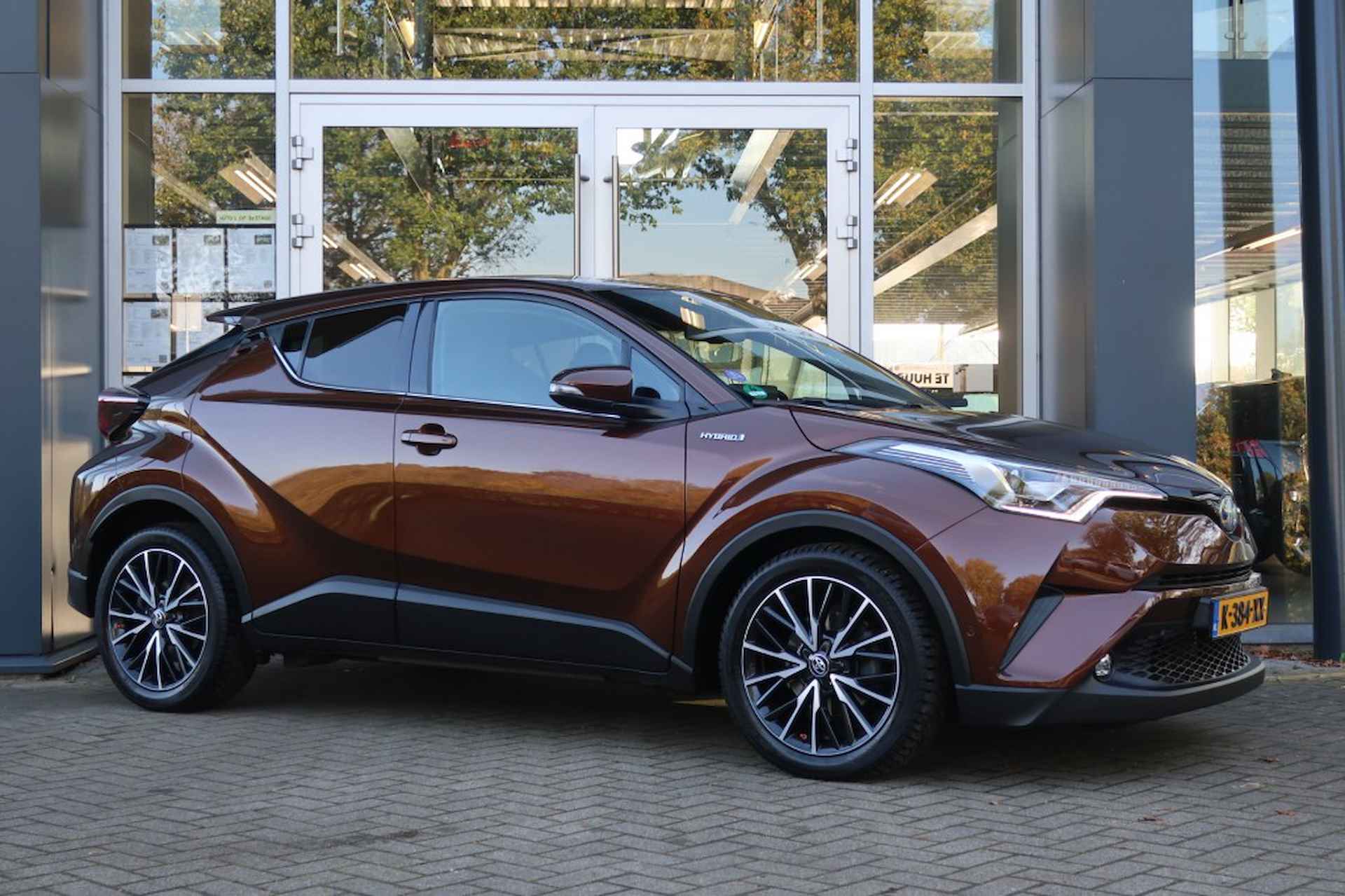 TOYOTA C-hr 1.8 HYBRID, lederen Bekleding, Navi, Clima, etc. - 3/31