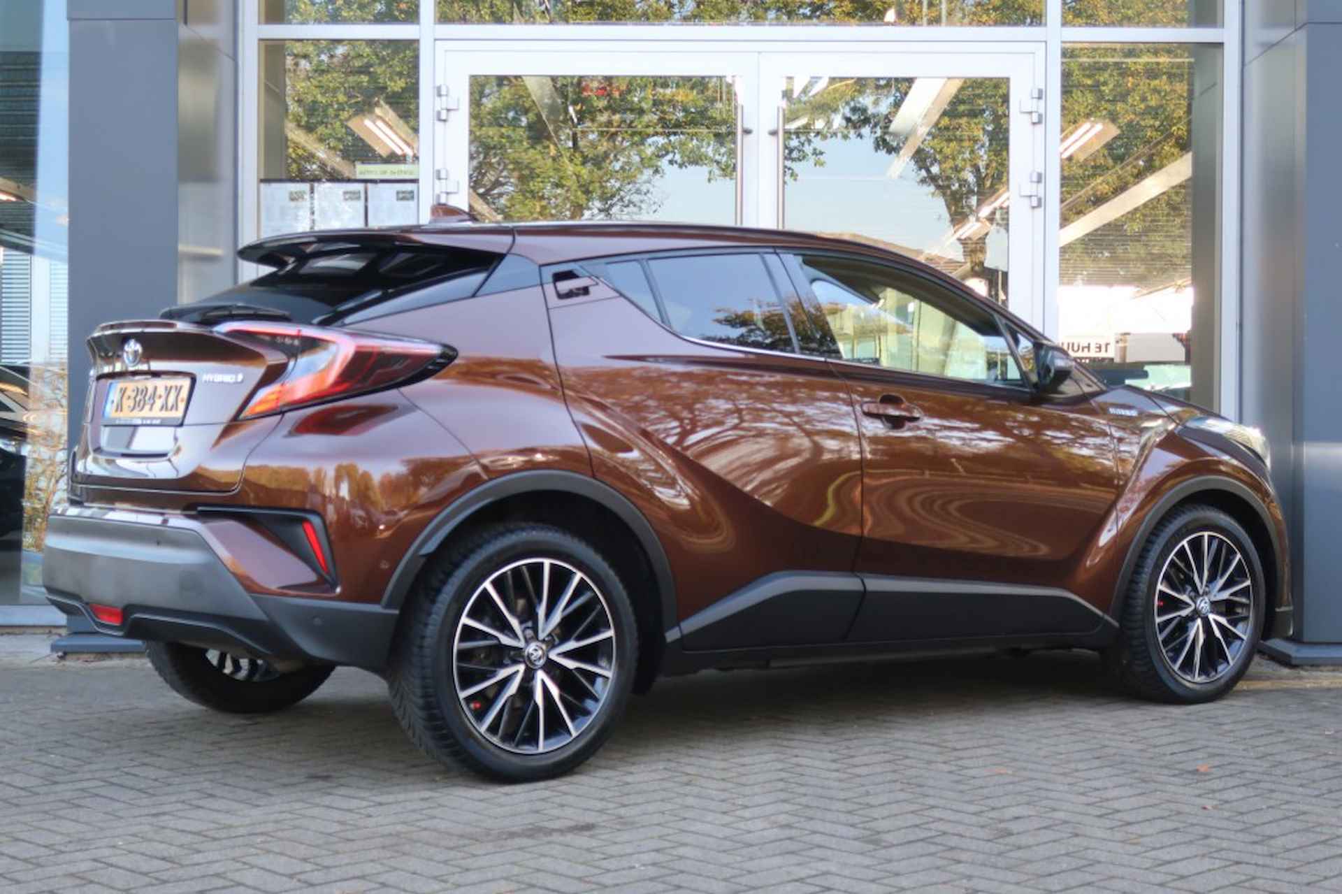 TOYOTA C-hr 1.8 HYBRID, lederen Bekleding, Navi, Clima, etc. - 4/31