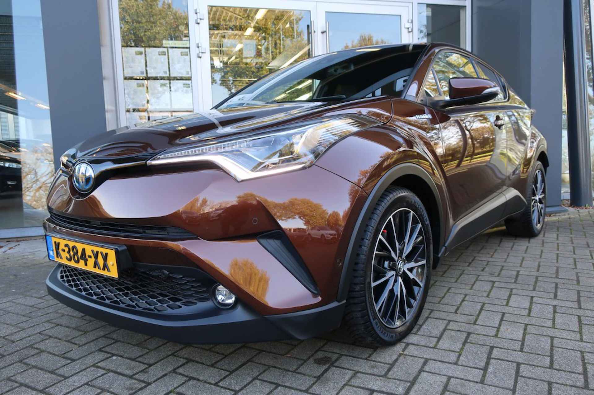 TOYOTA C-hr 1.8 HYBRID, lederen Bekleding, Navi, Clima, etc. - 8/31