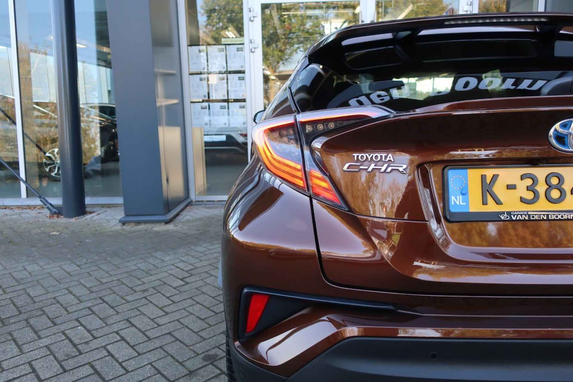 TOYOTA C-hr 1.8 HYBRID, lederen Bekleding, Navi, Clima, etc. - 11/31