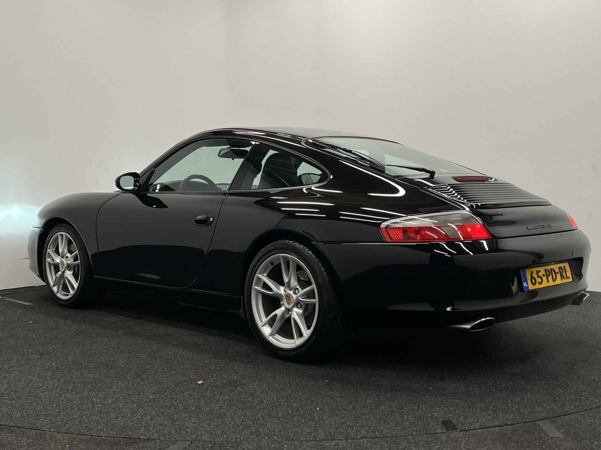 Porsche 911 3.6 Coupé Carrera | MATCHING NUMBERS | PANO | LEER | GEREVISEERDE MOTOR | NAVI | PDC | - 5/37