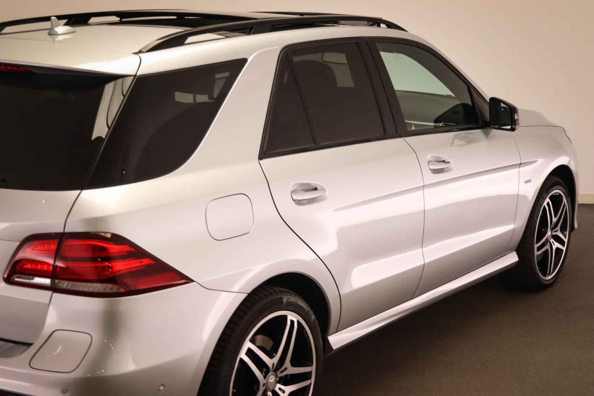 Mercedes-Benz GLE-klasse 500 e 4MATIC AMG Sport Edition | PANORAMADAK | MASSAGE |  DAB | 360 CAMERA | TREKHAAK | DEALER ONDERHOUDEN | MEMORY / EXCLUSIVE / SPIEGEL / PARKEER / NIGHT- PACK - 23/61