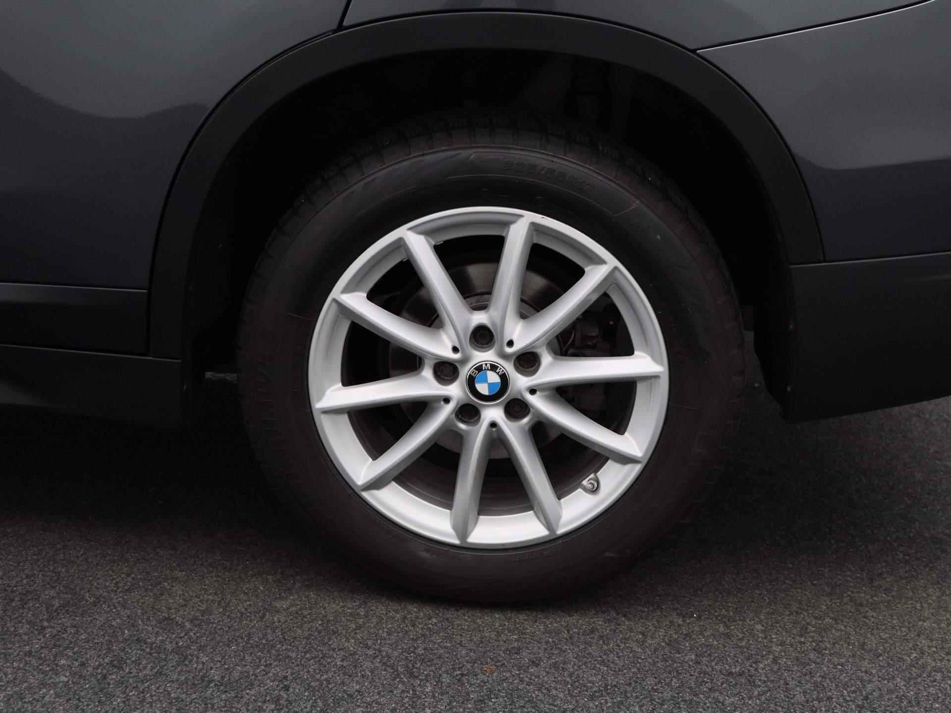 BMW X1 sDrive18i Executive | NAVIGATIE | LEDER | CLIMATE CONTROL | CRUISE CONTROL | ELELKTRISCHE ACHTERKLEP | PARKEERSENSOREN | - 19/38