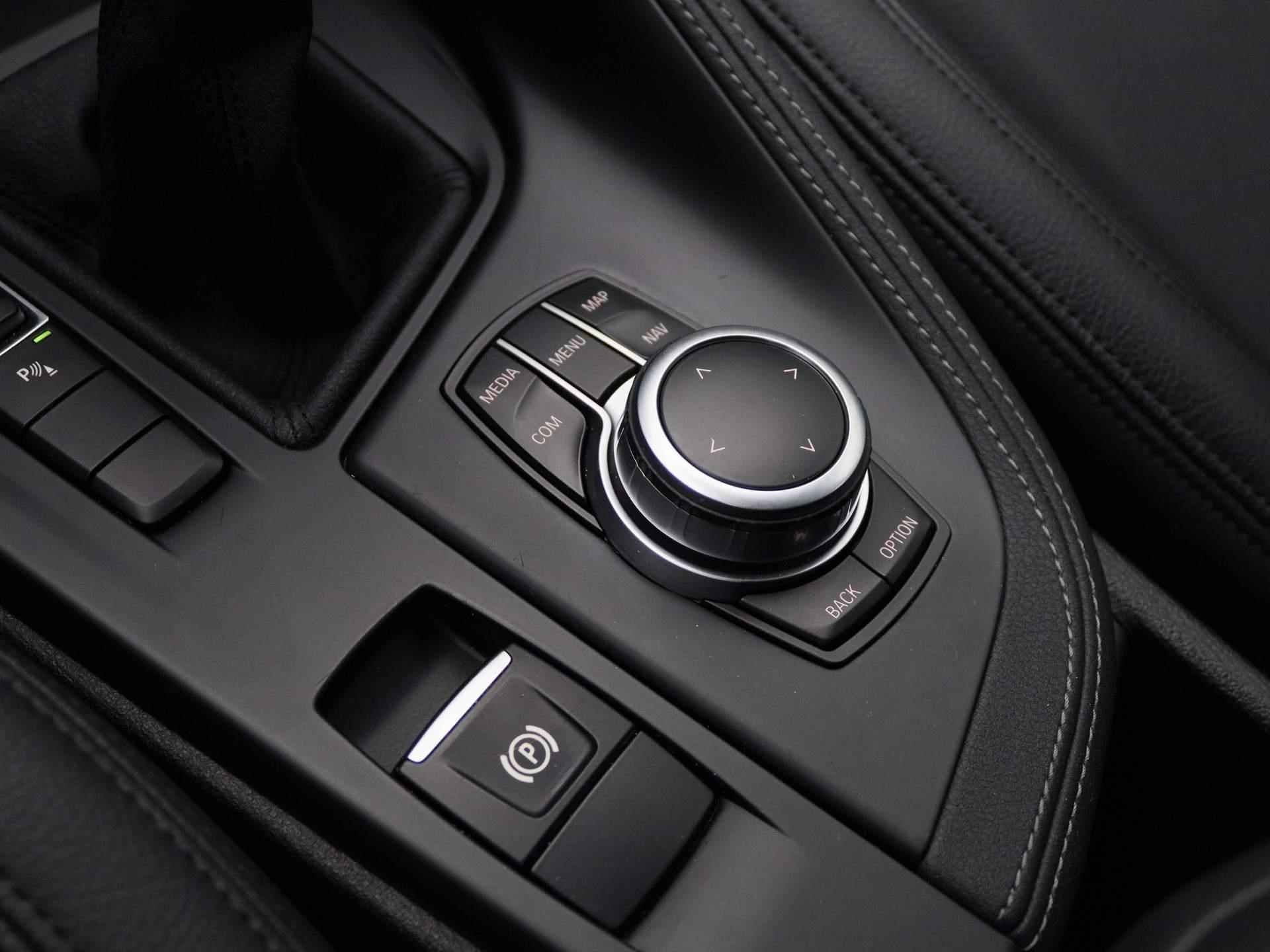 BMW X1 sDrive18i Executive | NAVIGATIE | LEDER | CLIMATE CONTROL | CRUISE CONTROL | ELELKTRISCHE ACHTERKLEP | PARKEERSENSOREN | - 23/38