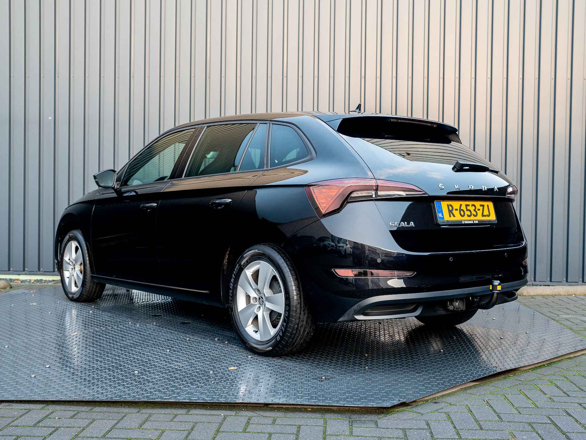 Škoda Scala 1.0 TSI Sport Business | Trekhaak | Climate Control | Parkeersensoren | Prijs Rijklaar!! - 5/42