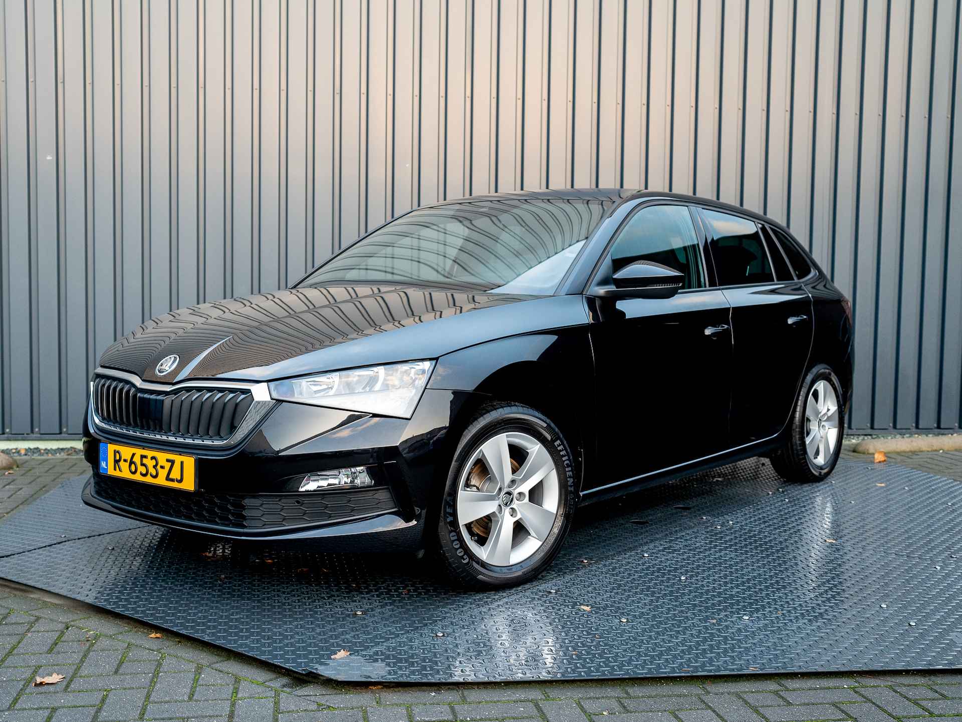 Škoda Scala 1.0 TSI Sport Business | Trekhaak | Climate Control | Parkeersensoren | Prijs Rijklaar!! - 38/42